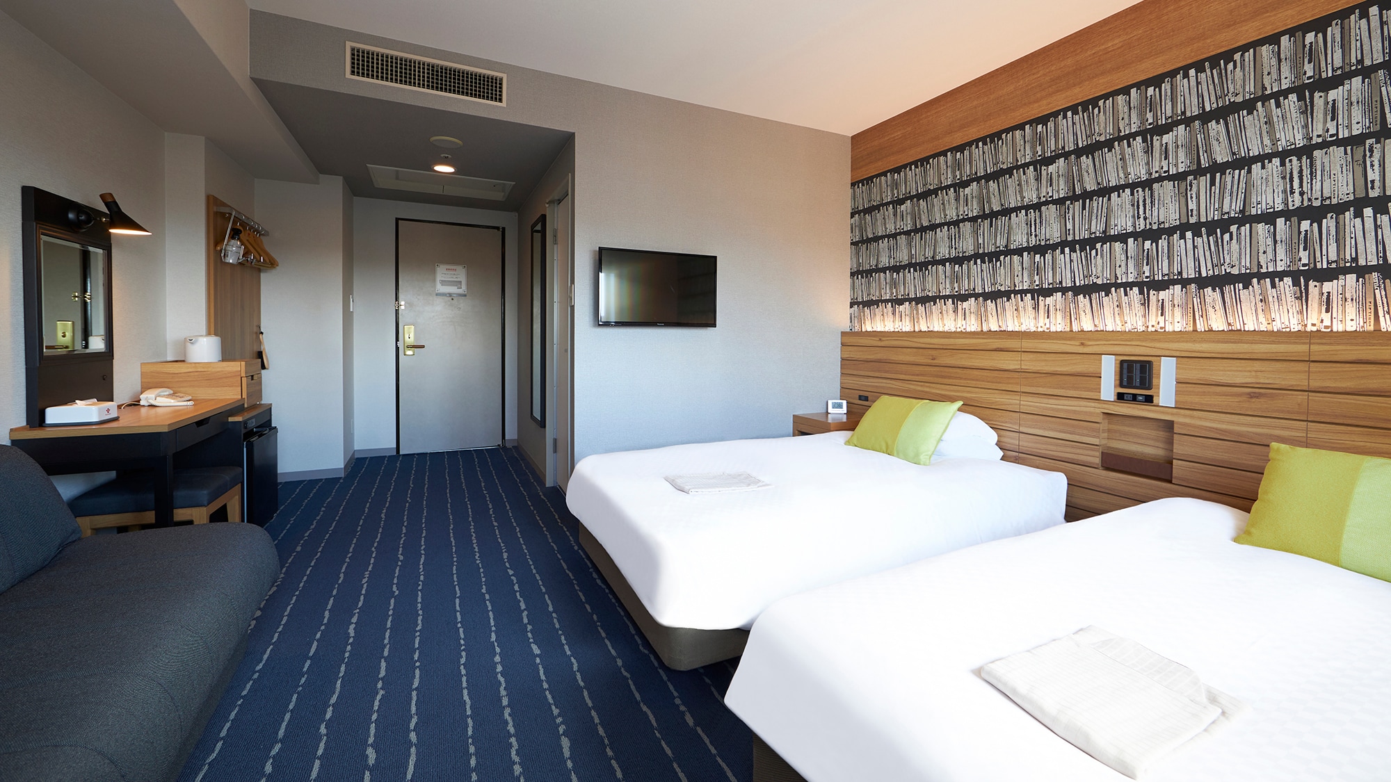 ■ Twin room: 21.2㎡ ・ 120cm & times; 195cm & times; 2 (made by Simmons) beds are available.