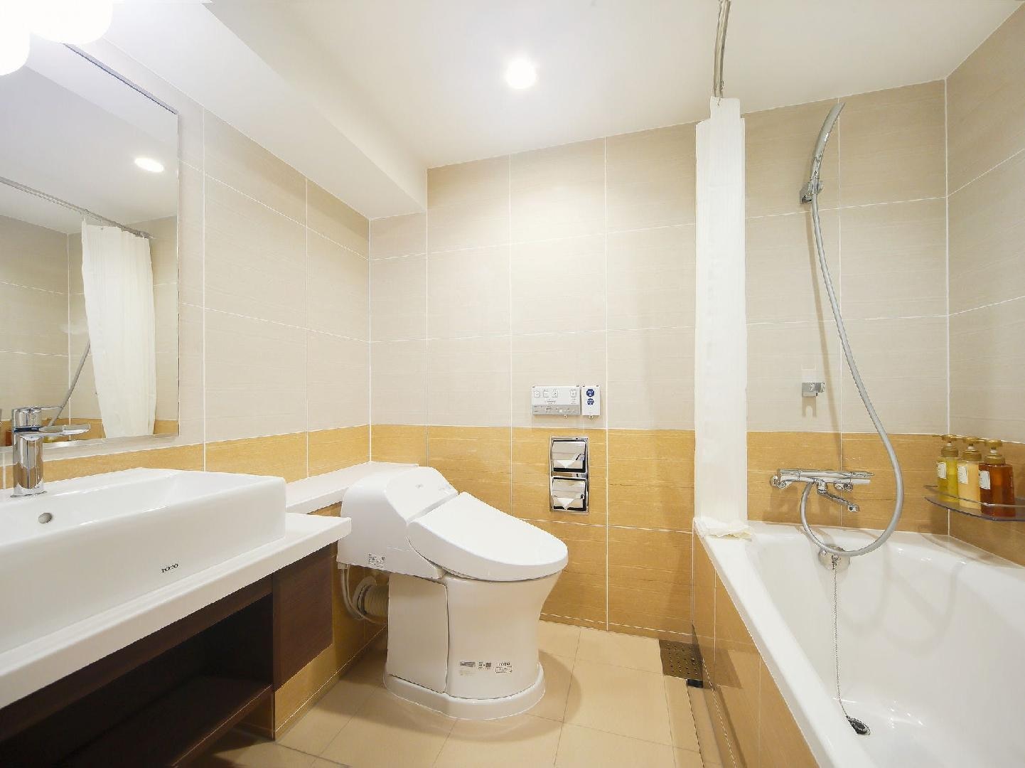 Bathroom image
