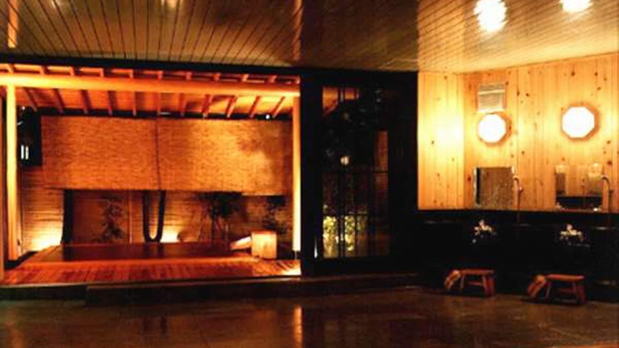 Sciadopity Makizukuri ห้องอาบน้ำรวมขนาดใหญ่ [Aostorm]
