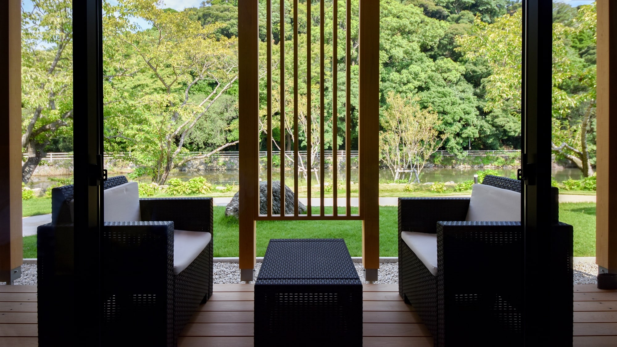 * [Guest room / Kaede] Spend a luxurious time while looking at nature