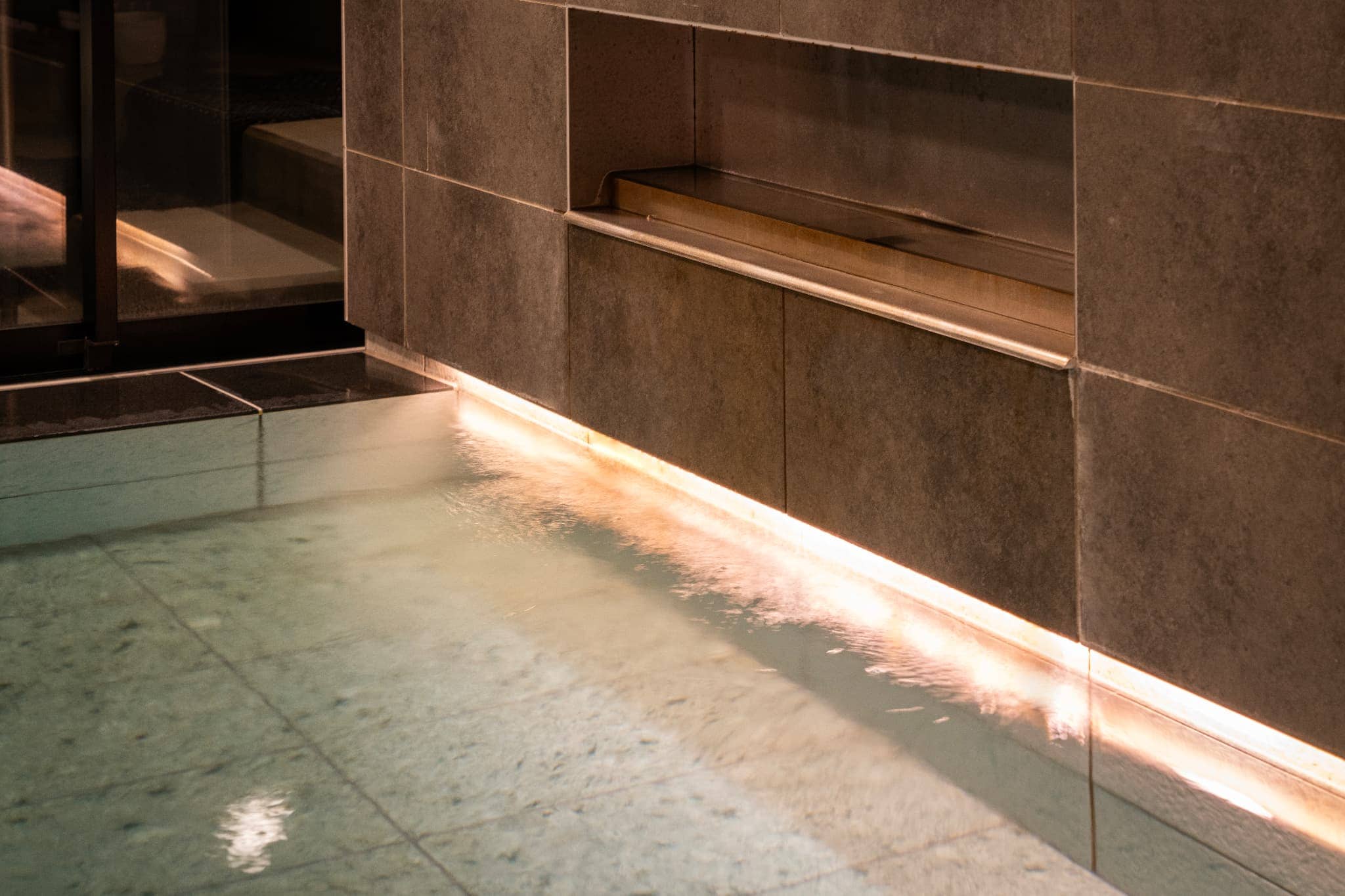 Large public bath - Women's bath