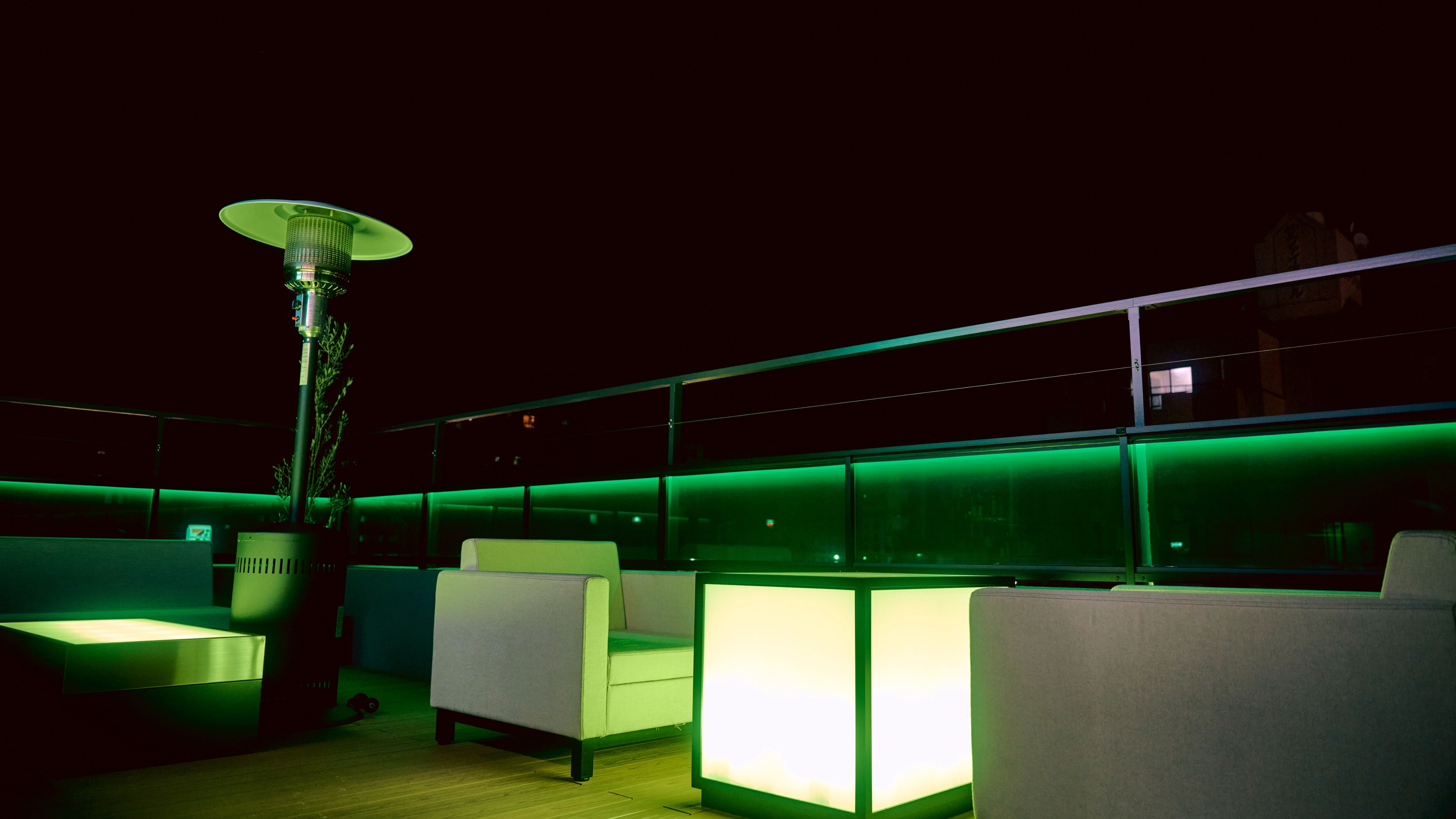 Bar Atap "Semua Termasuk"