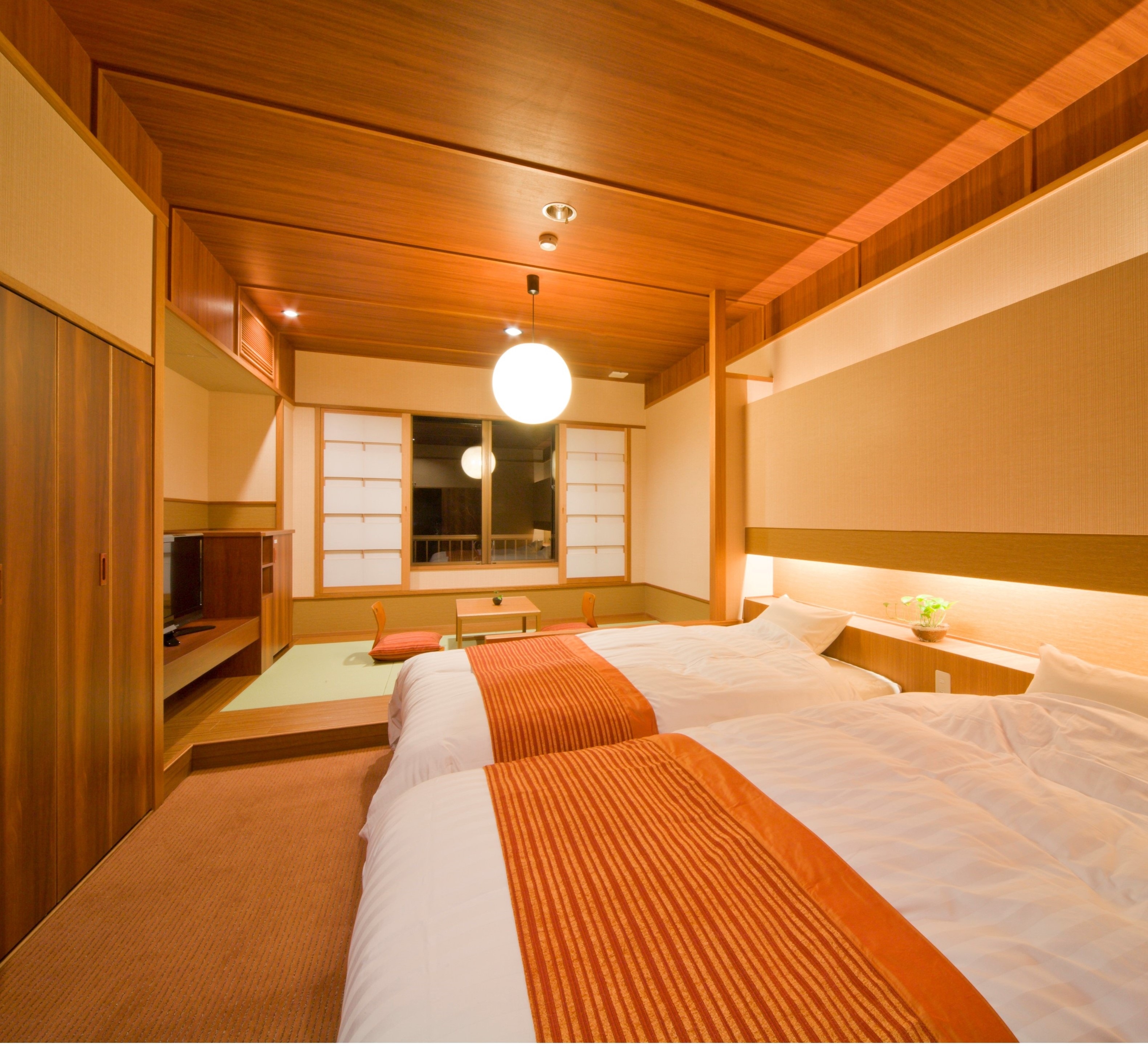 2F Japanese and Western room