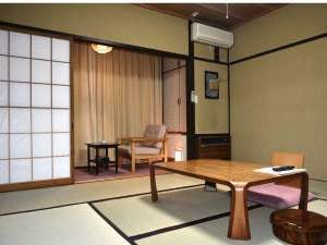 Japanese-style room (8 tatami mats) (Main building)