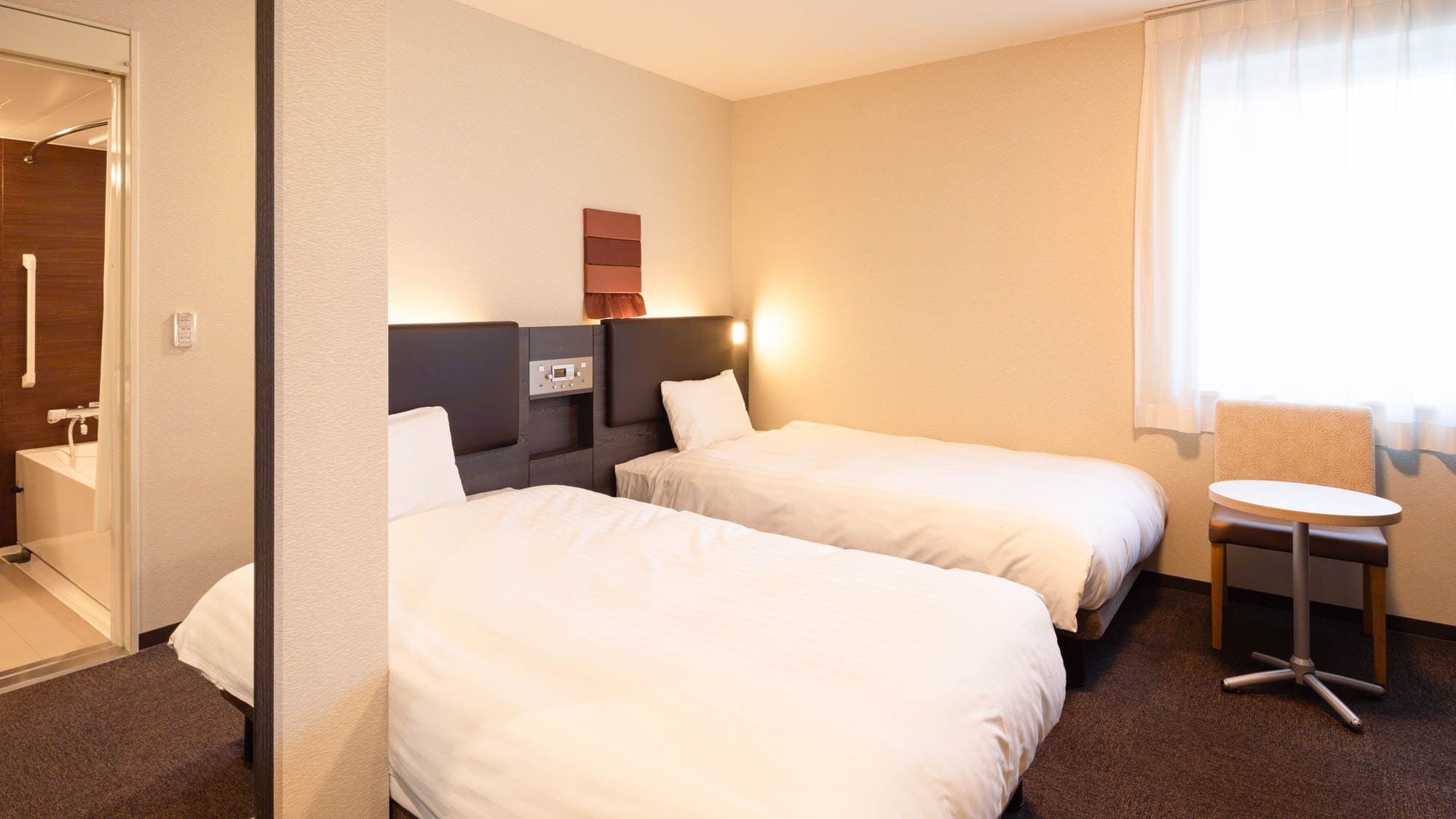 [2 bedrooms] Universal room ◆ 2 beds 123cm wide ◆ 28 square meters