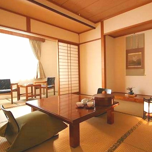 ★ Japanese-style room with bath 10 tatami mats ★
