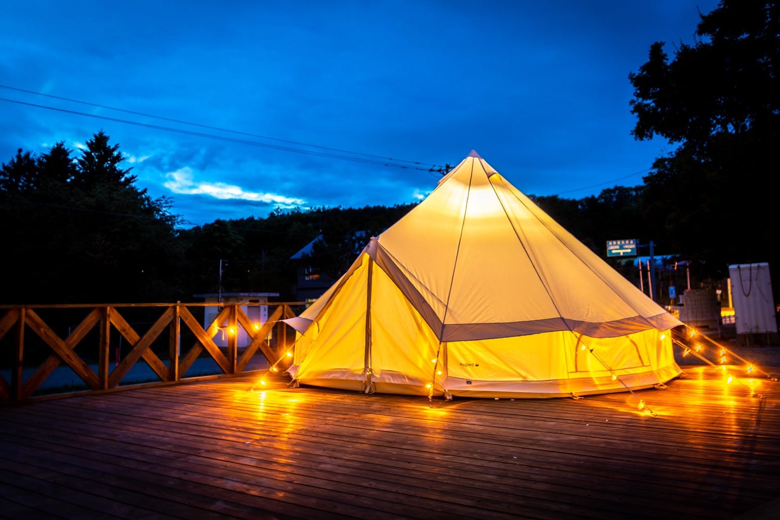 Cotton tent (night view)