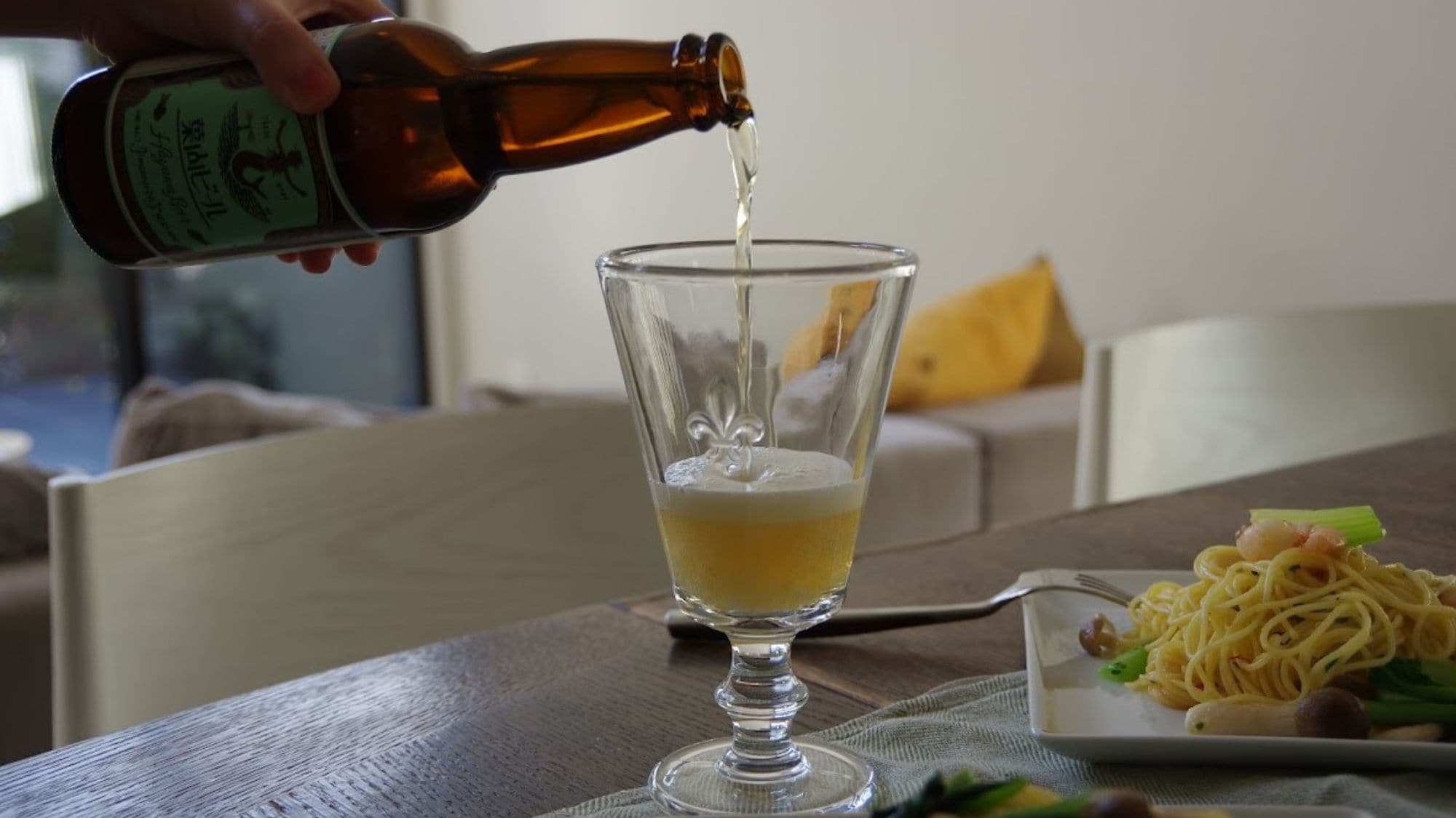 After cooking in the kitchen, toast with Hayama beer.