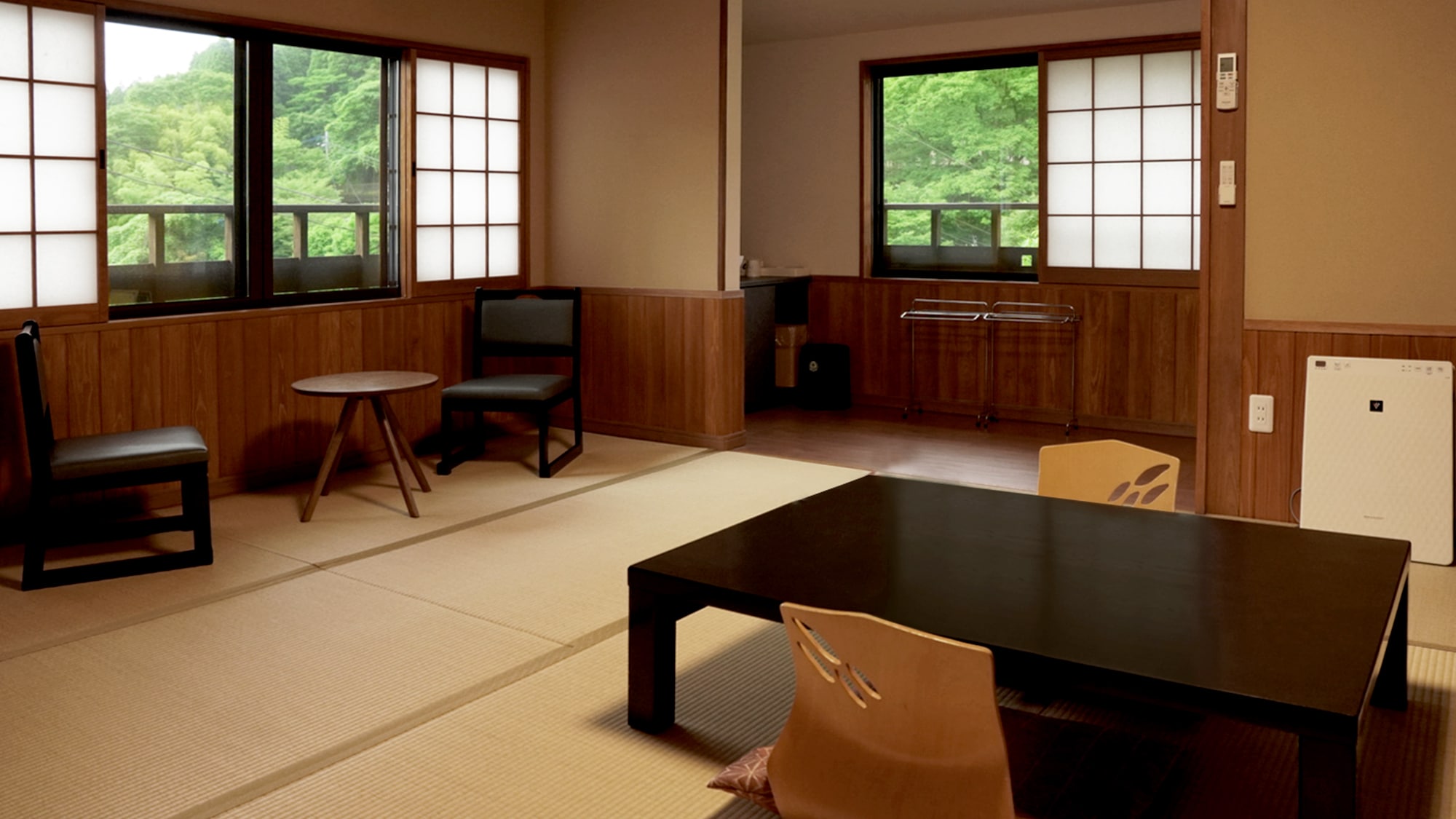 ○ [Bangunan utama] 2 kamar Jepang-Barat berturut-turut (10 tikar tatami + 6 tikar tatami)