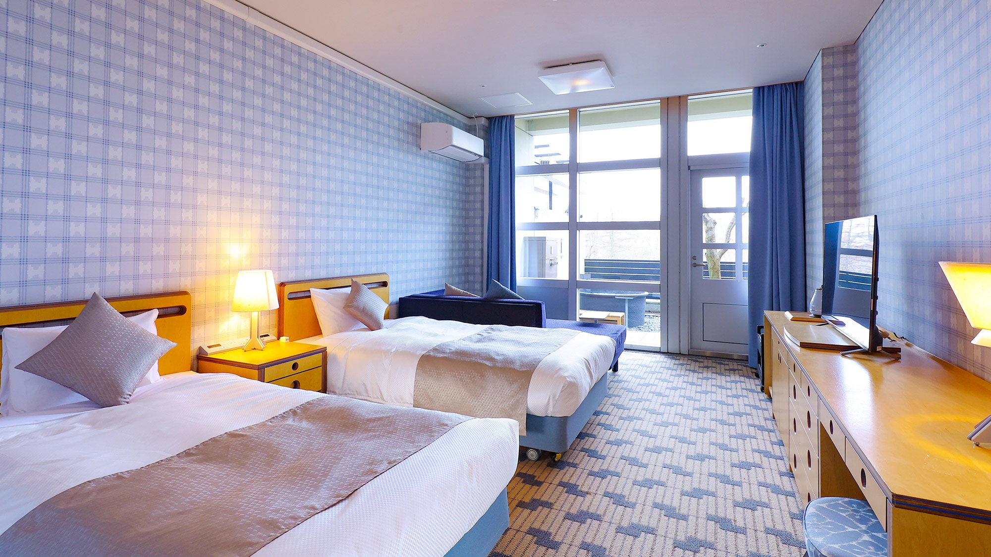 Suite with open-air bath and twin bath