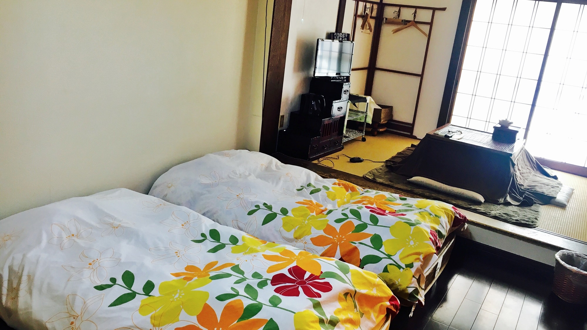 *[Room selected] A traditional townhouse-style room with a nostalgic Showa-era feel.