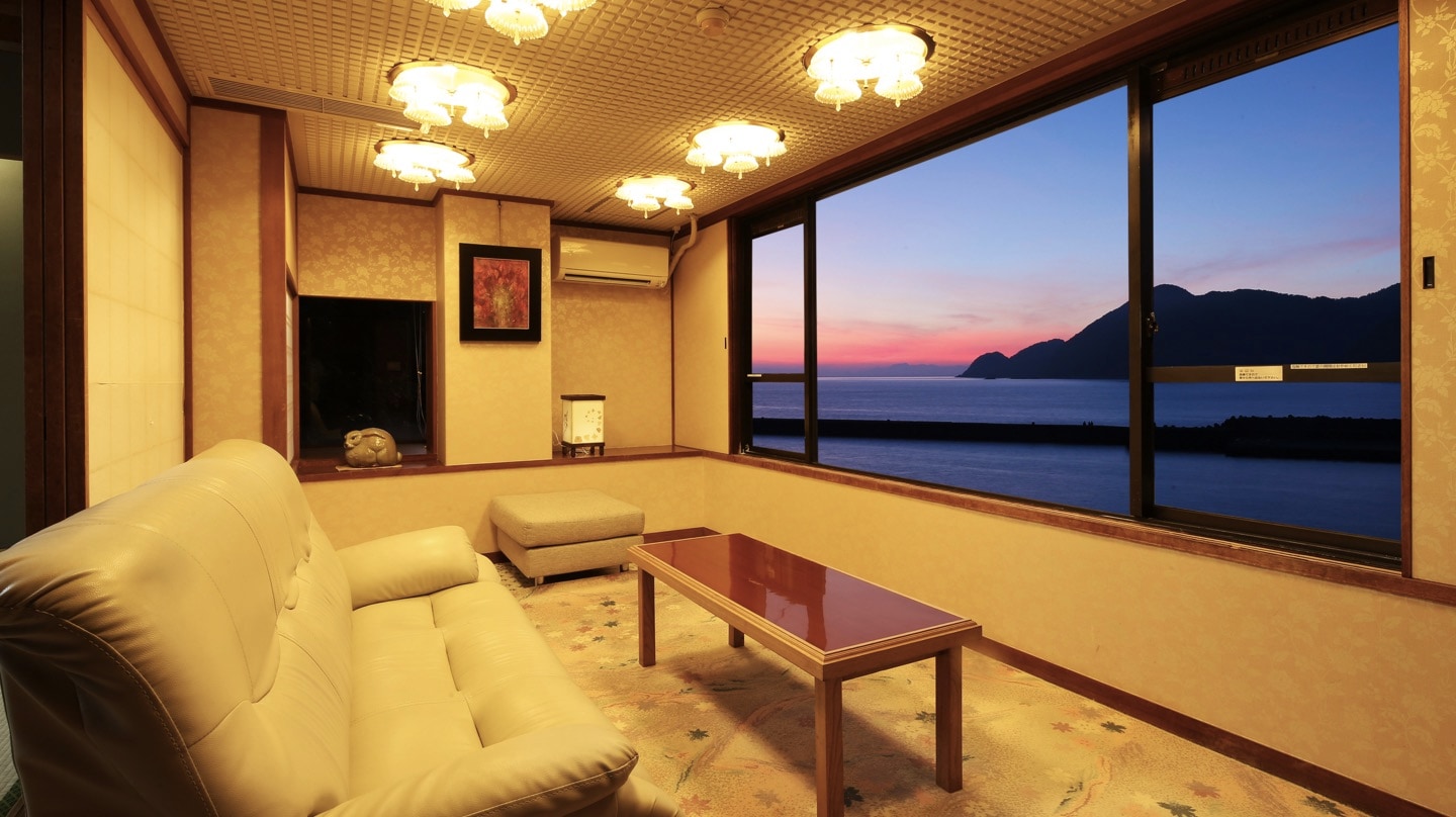 Top floor [Ocean side room with open-air bath]