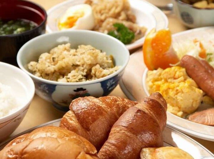 아침 식사 예