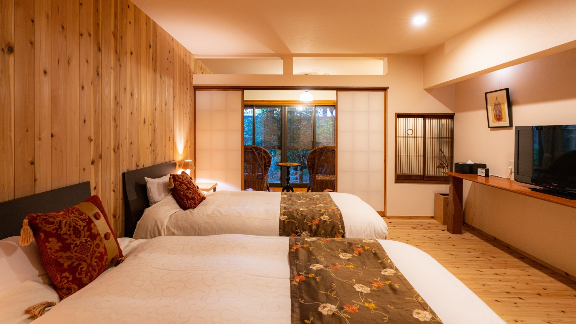 Guest room with open-air bath [Yoimachigusa] Bedroom