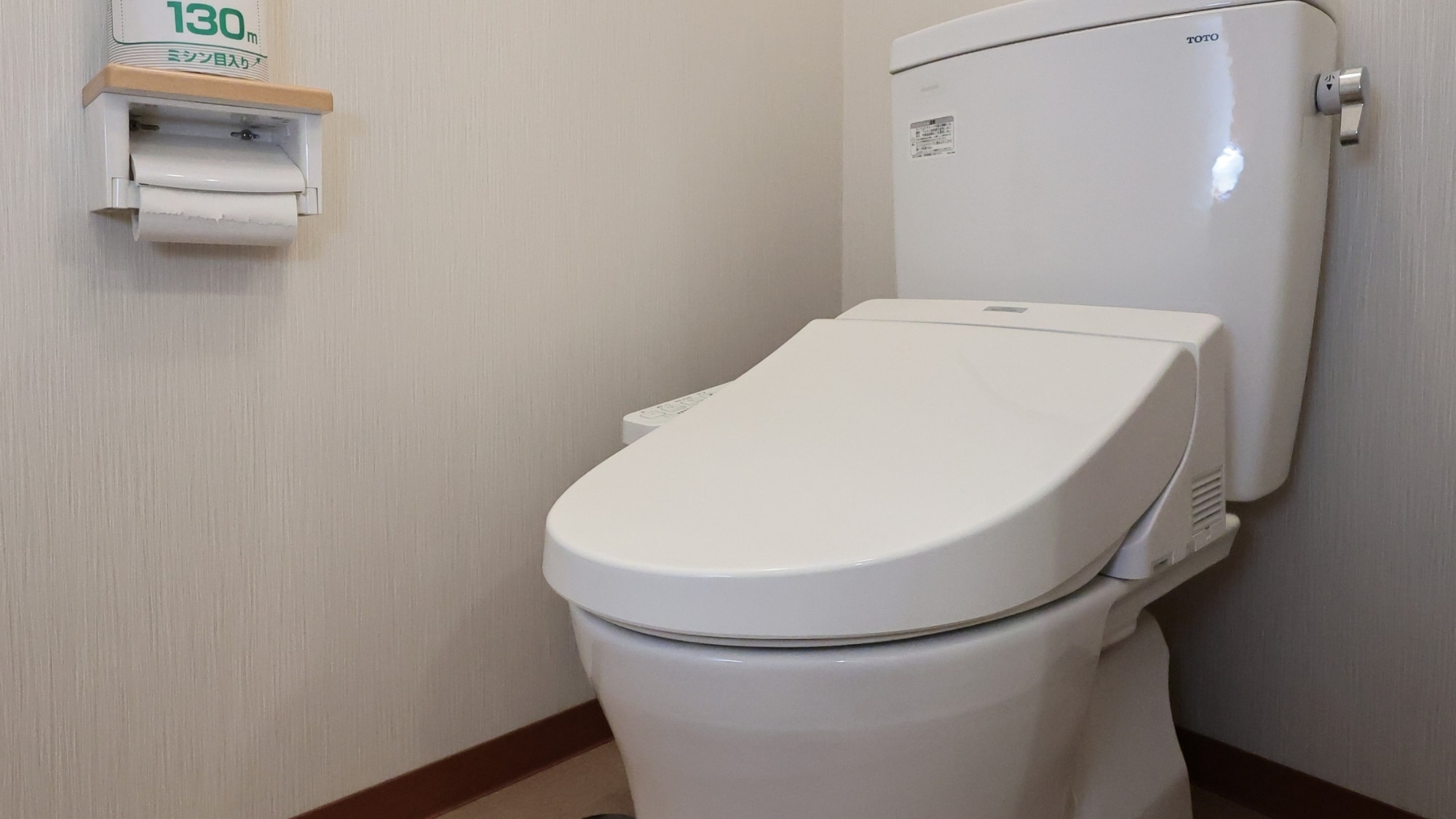 ・Private toilet (with warm water washing function)