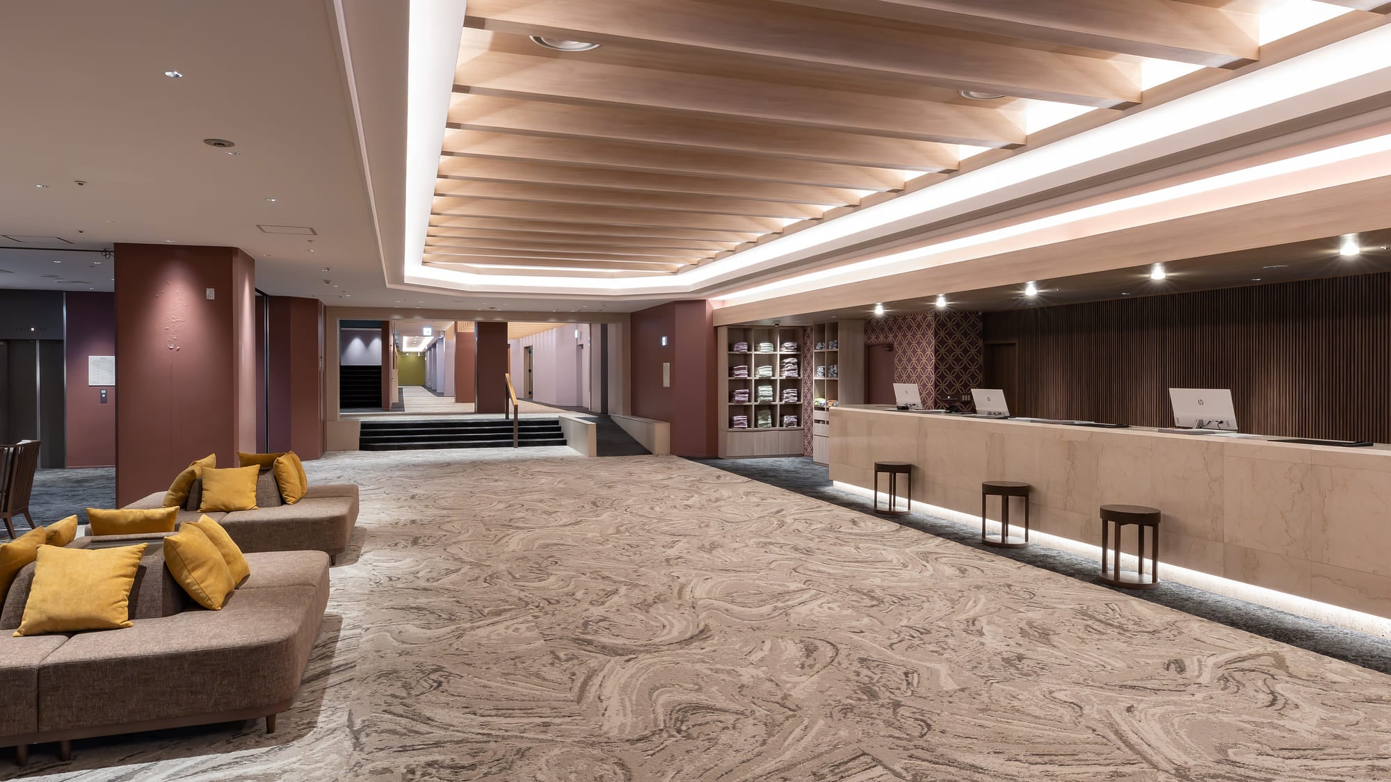 [Renewal scheduled for December 2025] Lobby