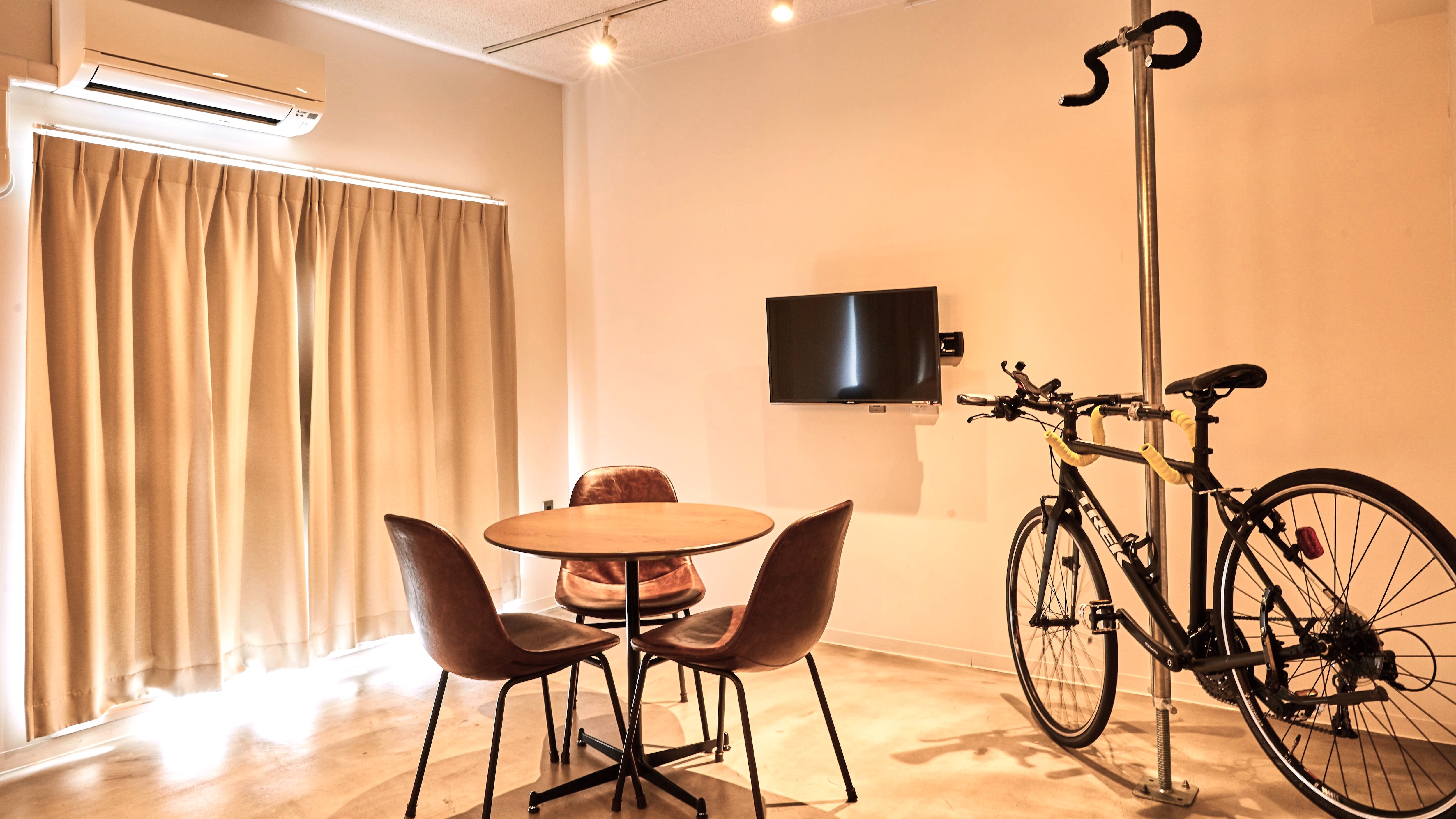 [Cyclist Room] Triple Room/Doma Area