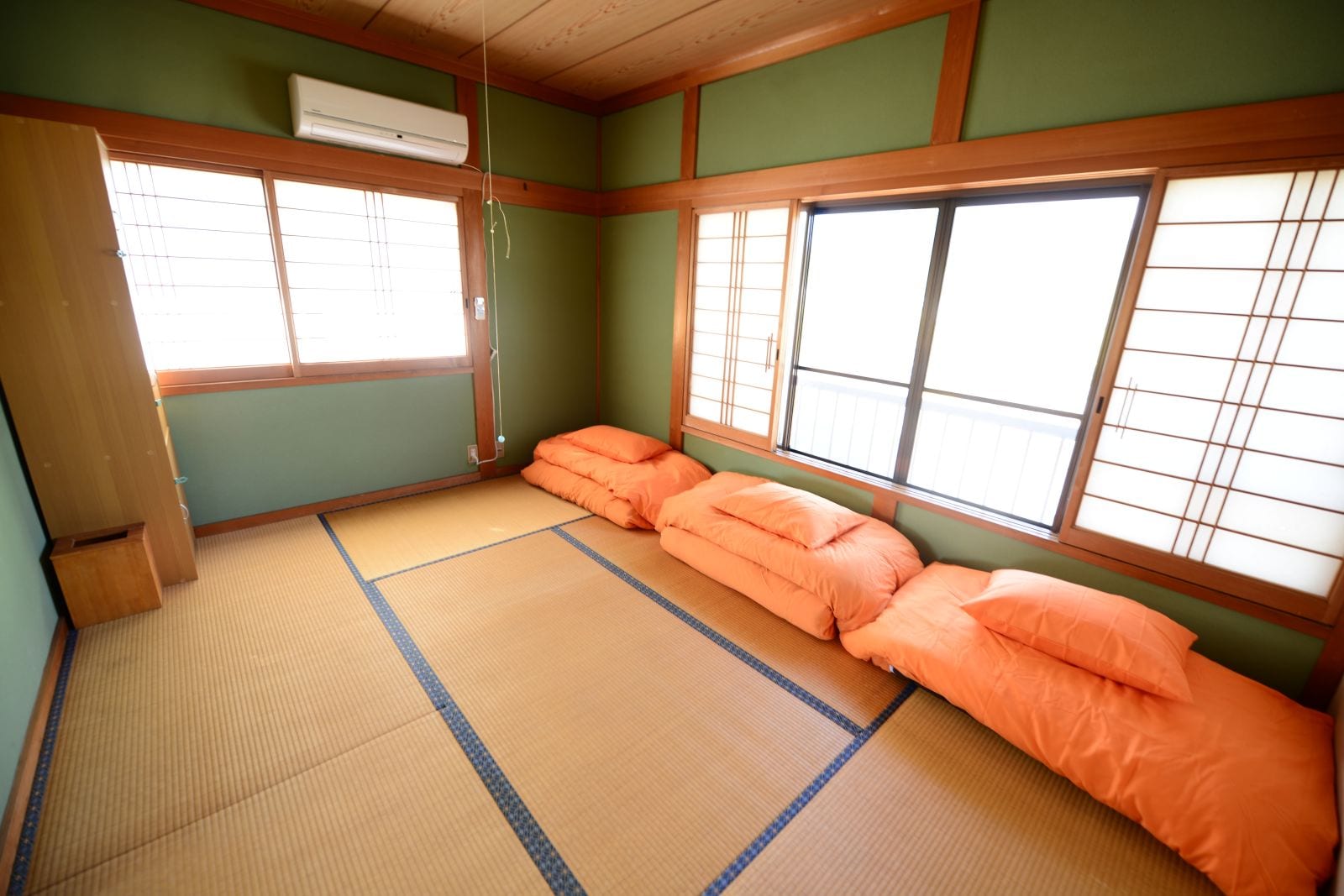 Japanese-style room for 3 people