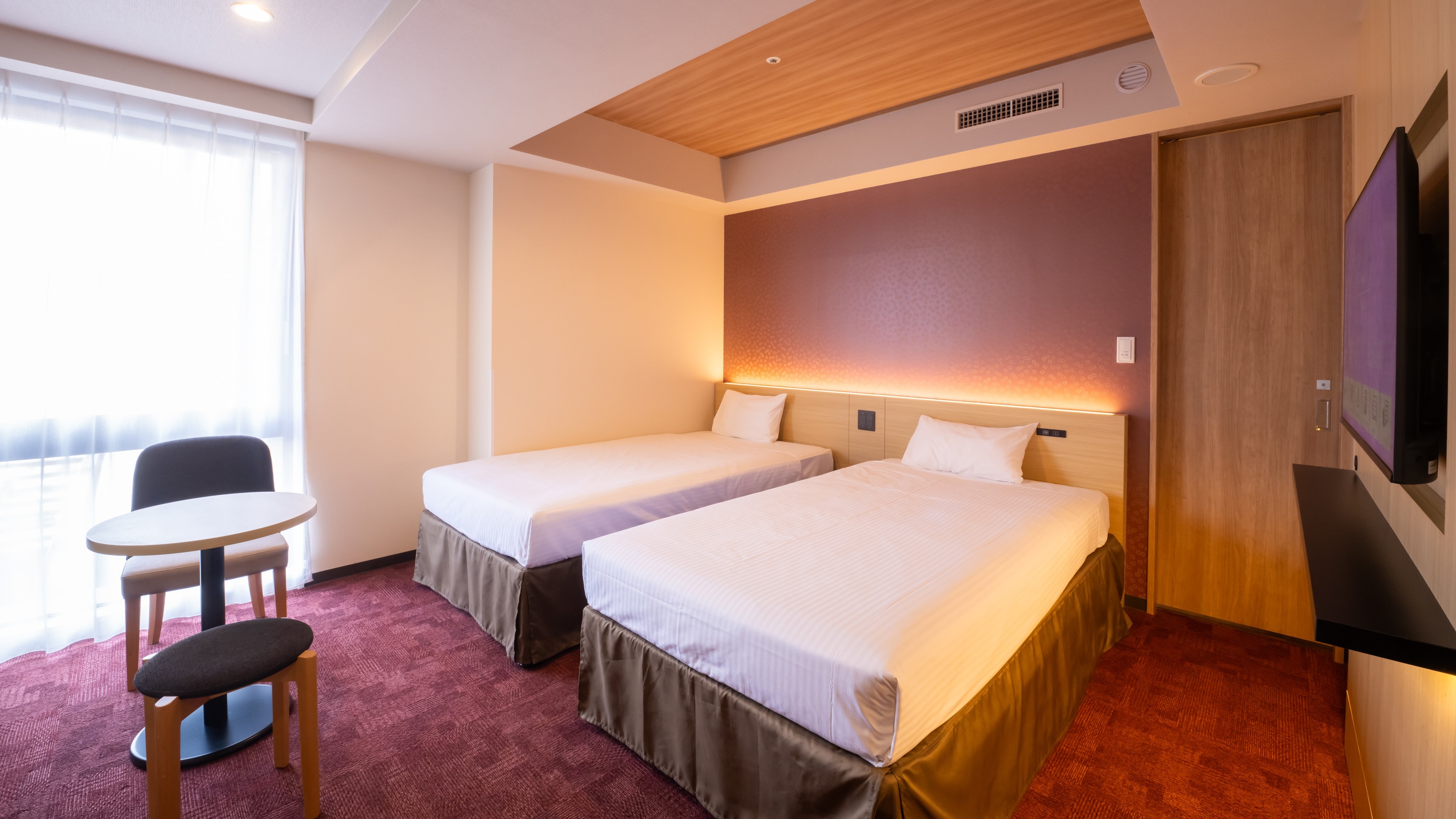 [Superior Twin] Enjoy a comfortable stay in a functional 22㎡ twin room.