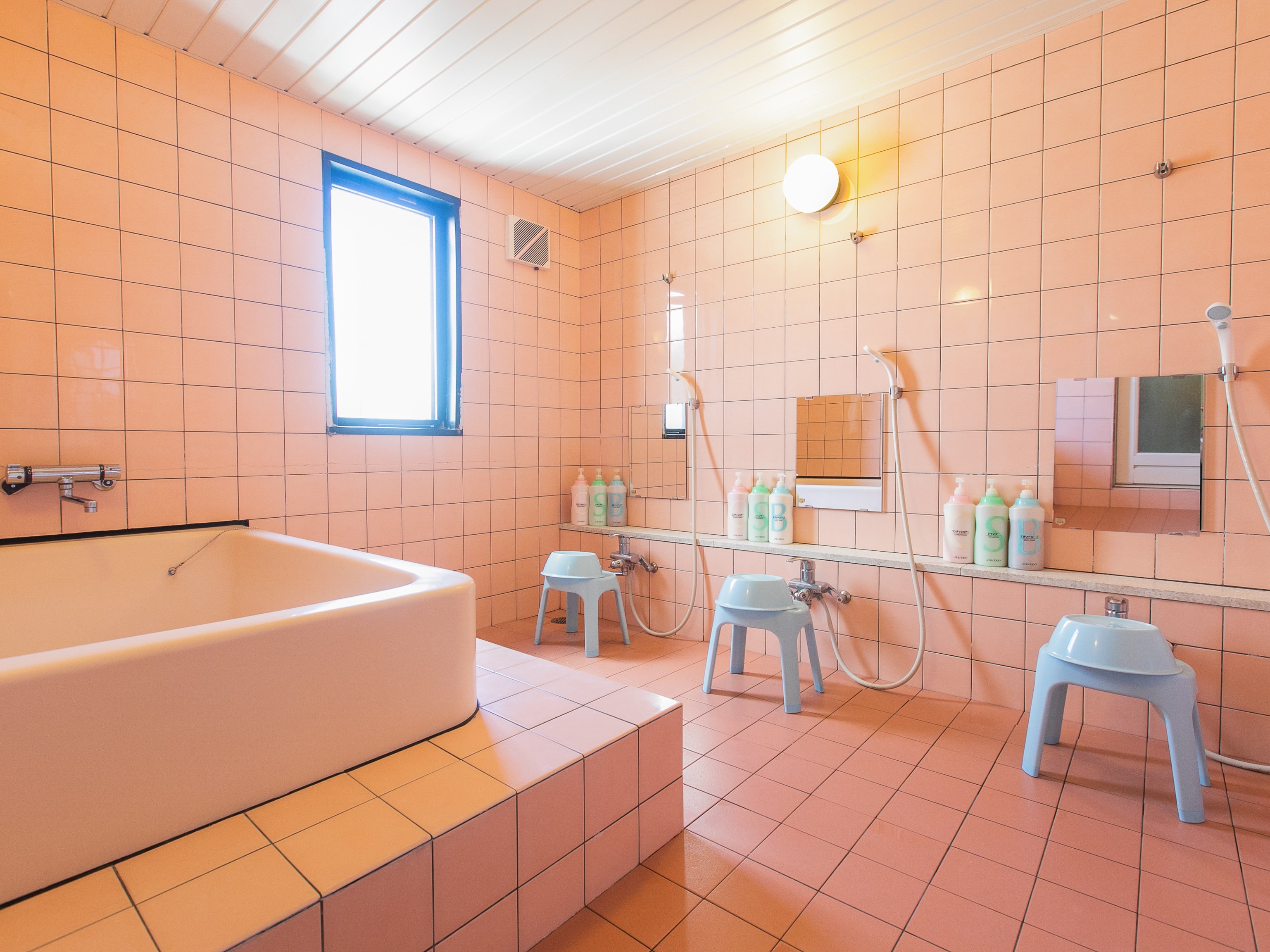 Shared bath
