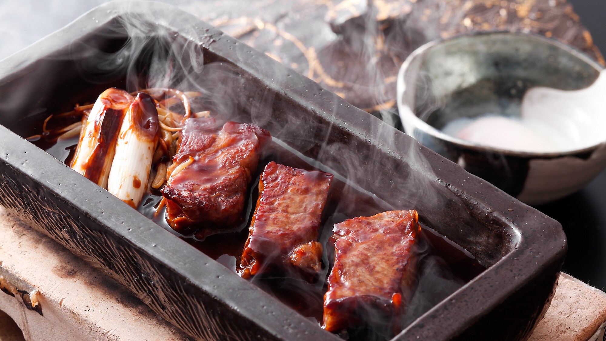Kursus kaiseki "berpusat pada daging"