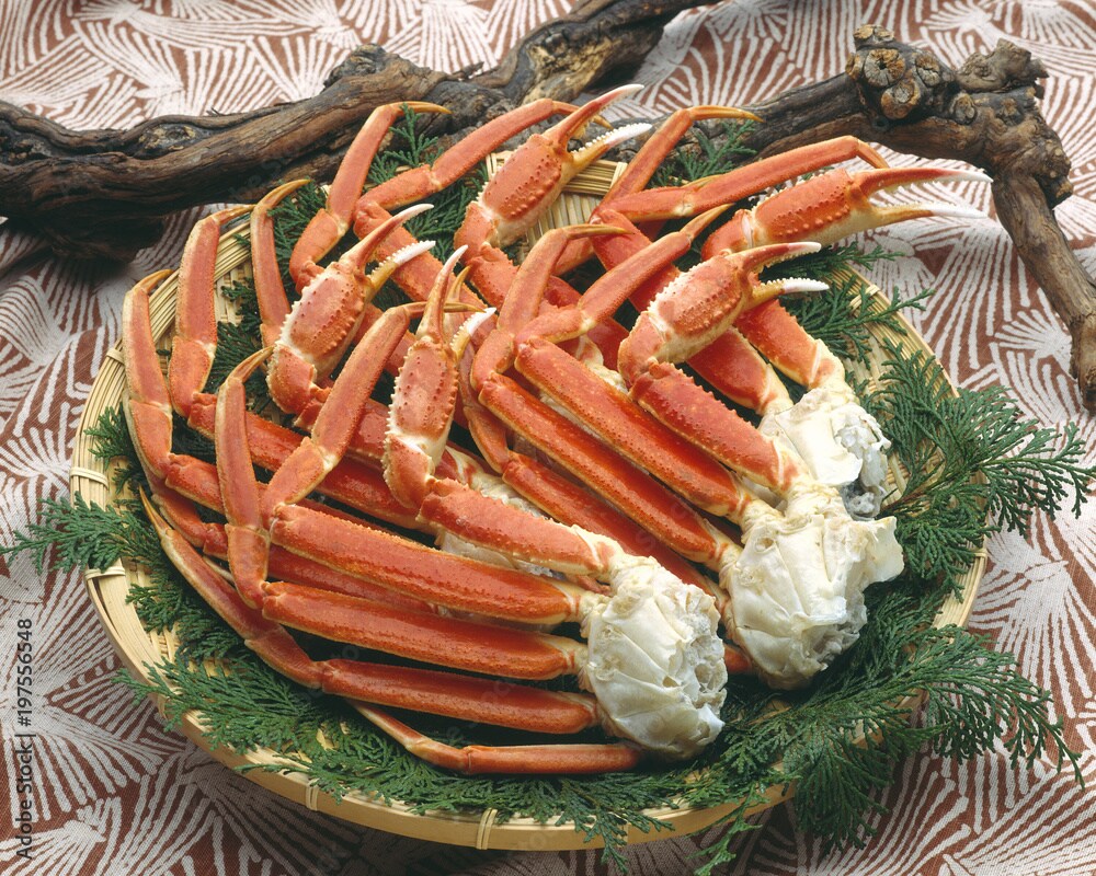 We will prepare half a shoulder (500g) of boiled snow crab for each person.