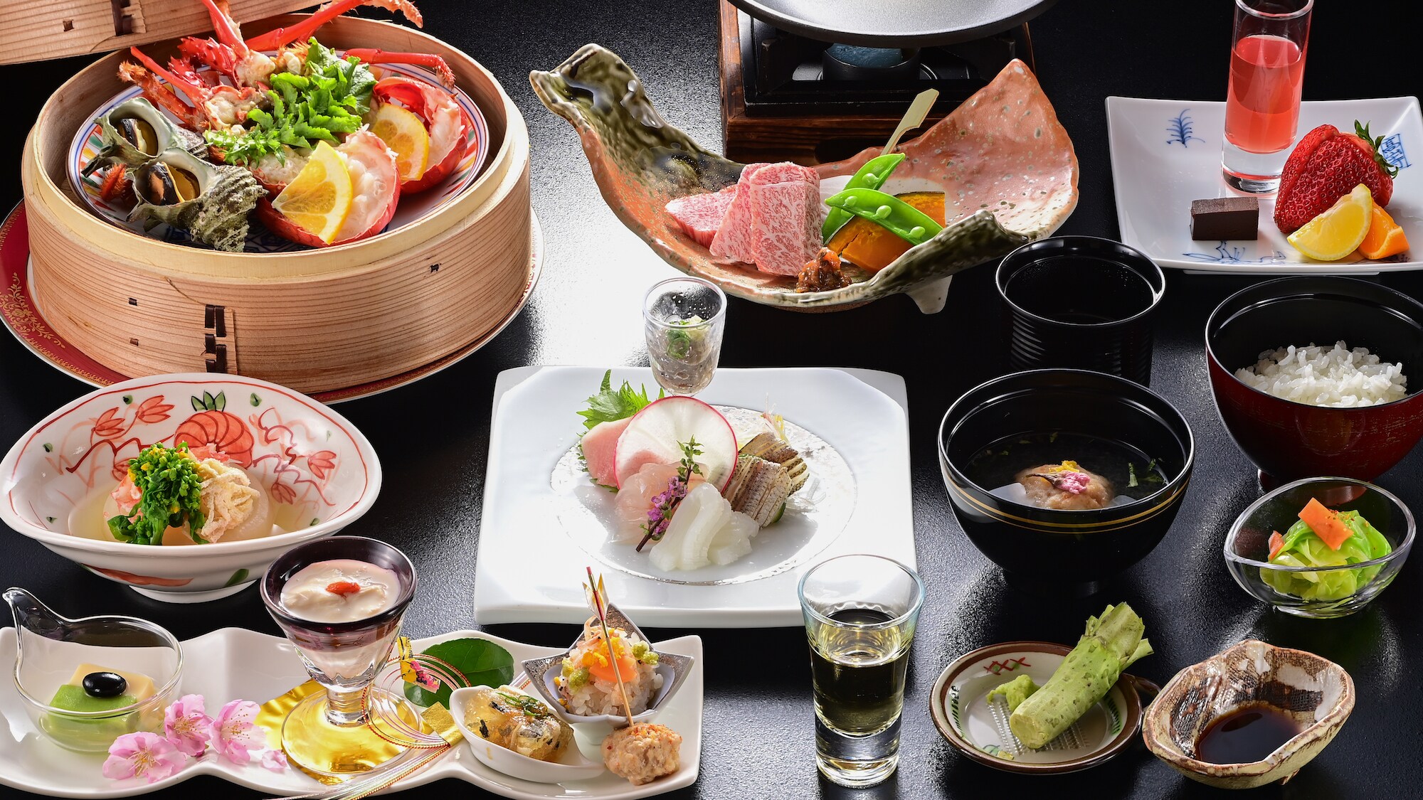 [Monthly special kaiseki cuisine] Carefully selected seasonal ingredients are prepared with expert techniques to create colorful kaiseki cuisine.