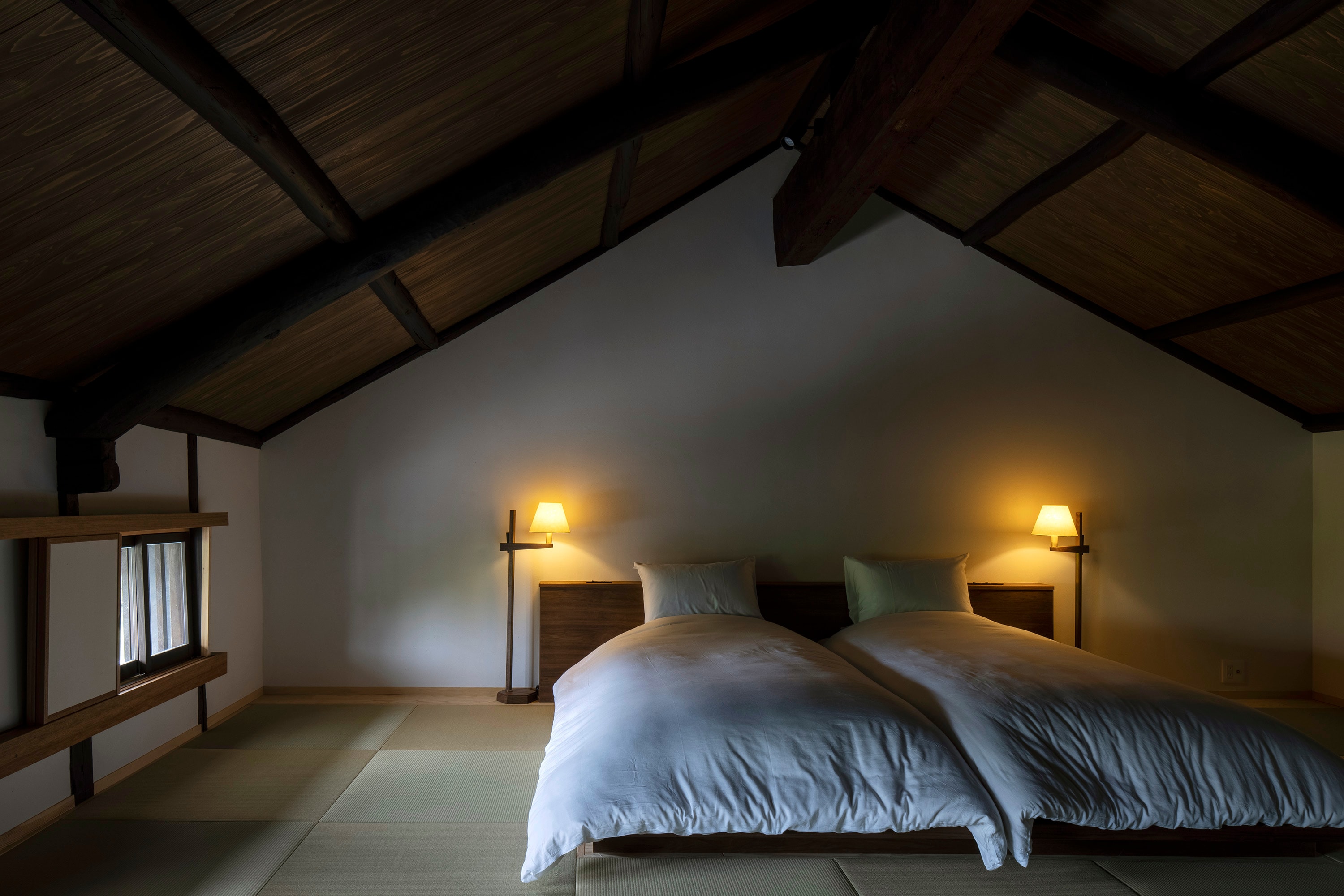Riverside Inn Bedroom