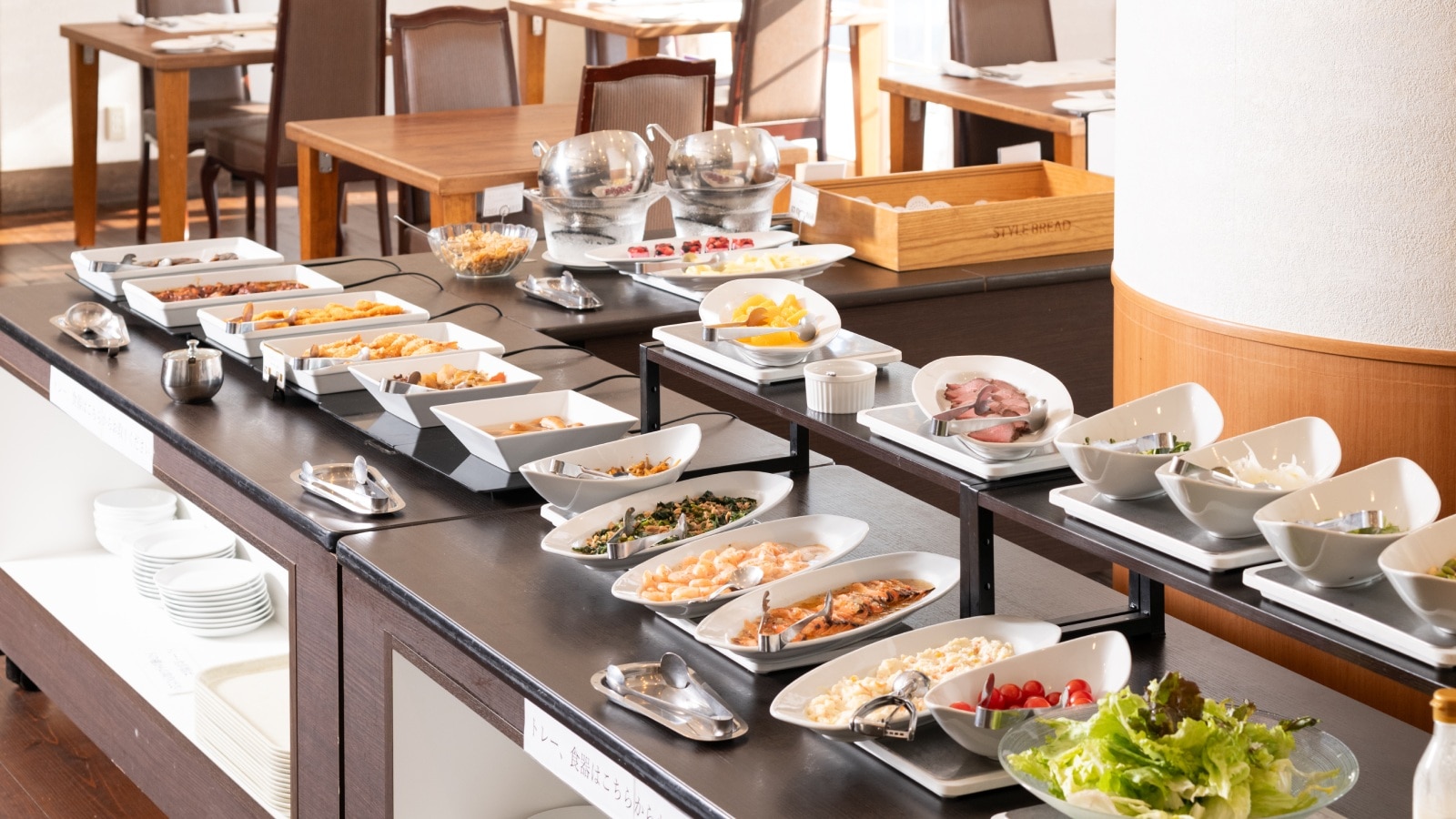 The very popular breakfast buffet