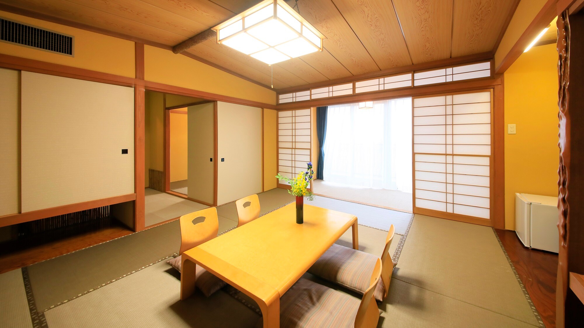 [Main building] 2nd to 4th floors Japanese-style room / 36 square meters / Non-smoking *No view