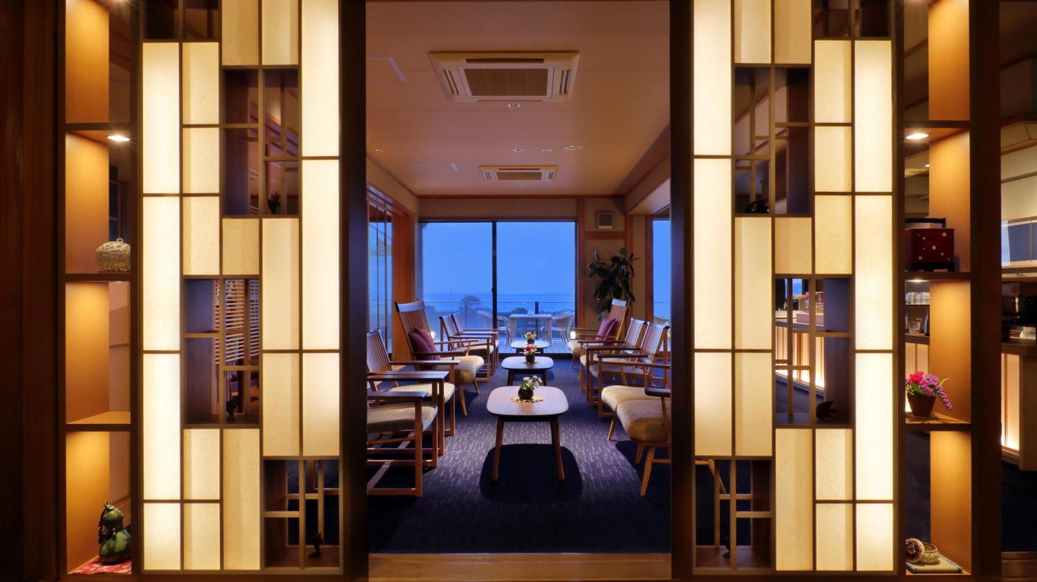 Front of the modern lounge (Modern lounge)