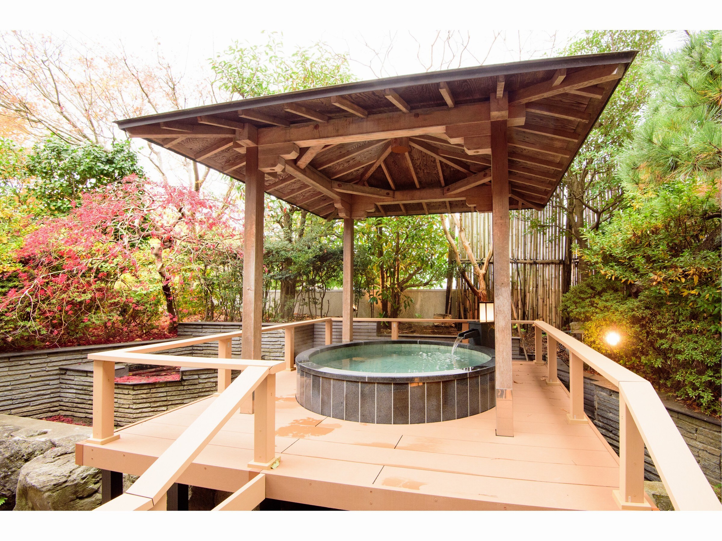 Shinfutei 1st floor large open-air bath