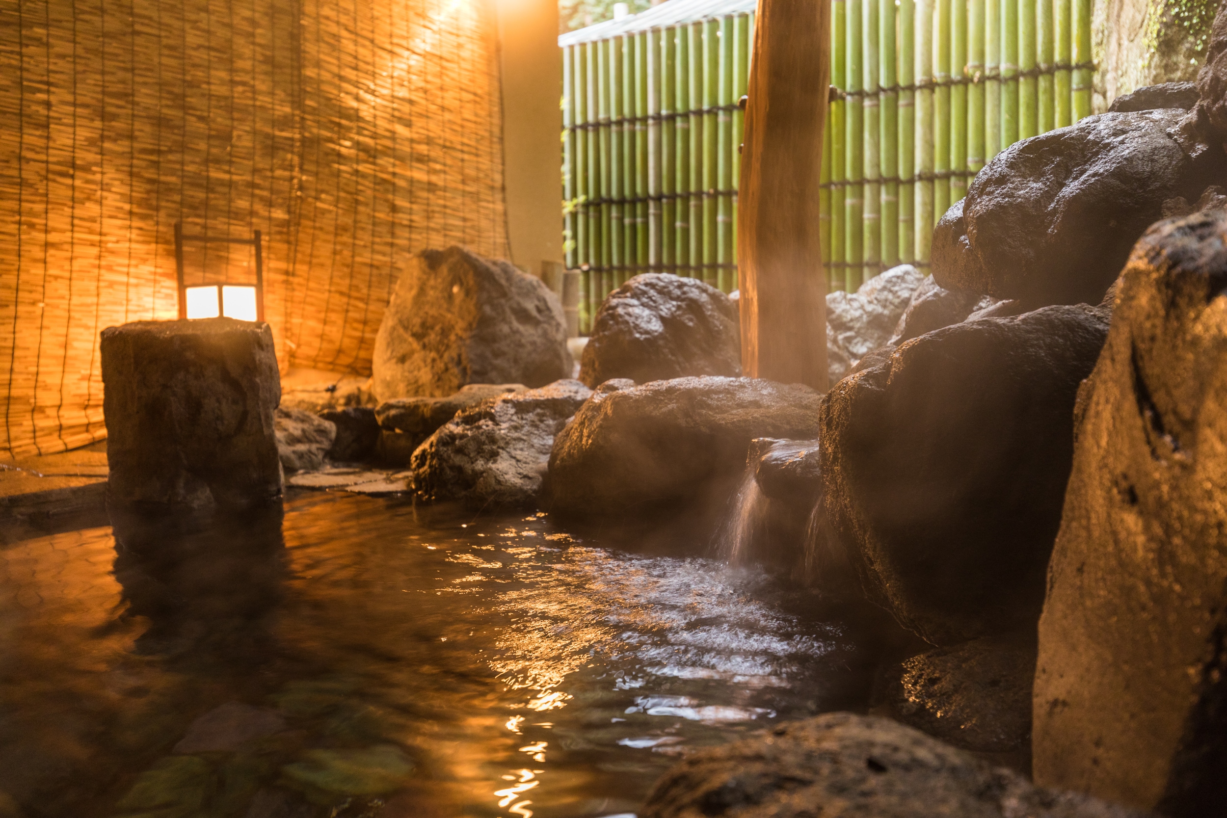 Open-air bath related to Yoritomo