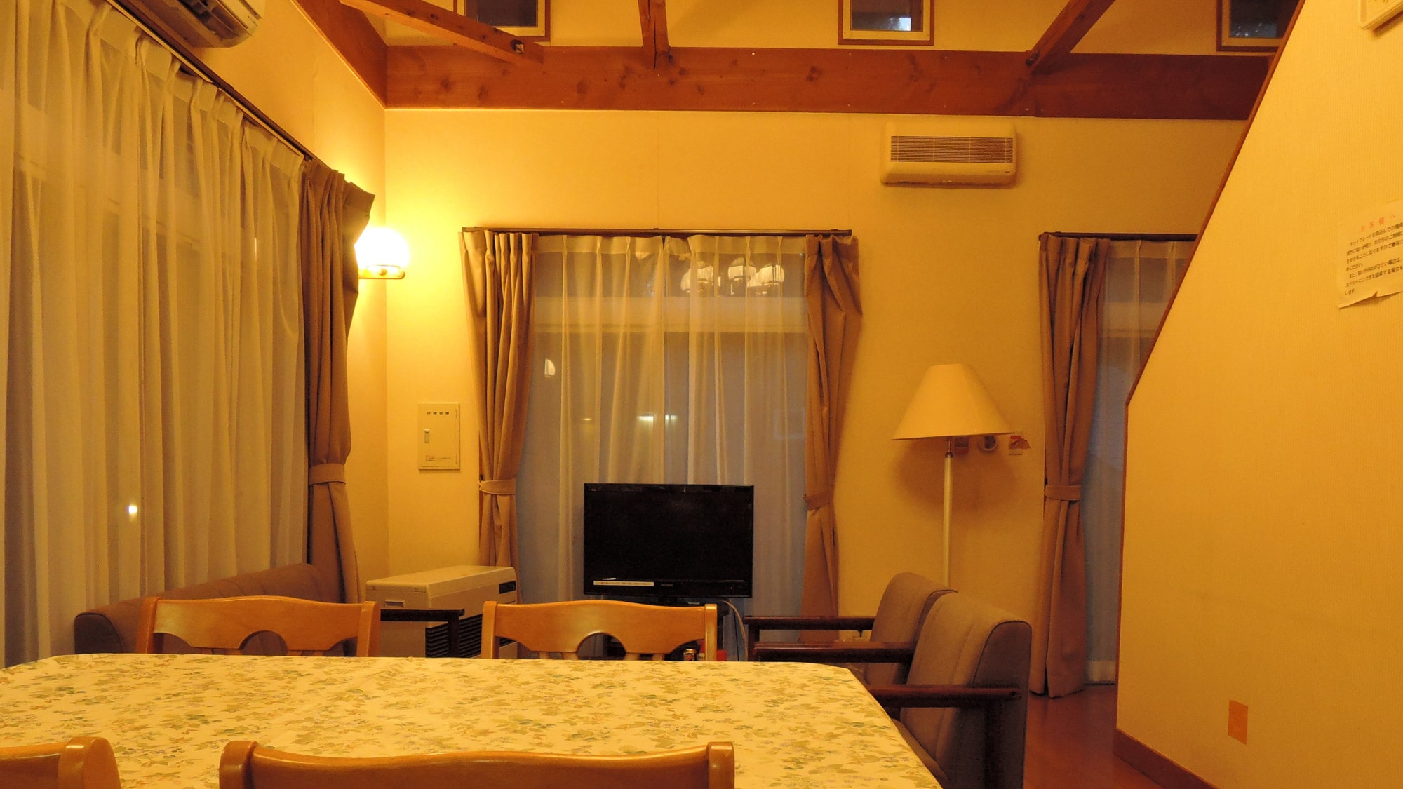 *Example of a guest room: Enjoy the warm lights after the sun goes down.