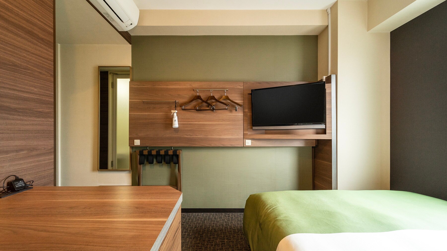 The spacious desk makes it easy to work