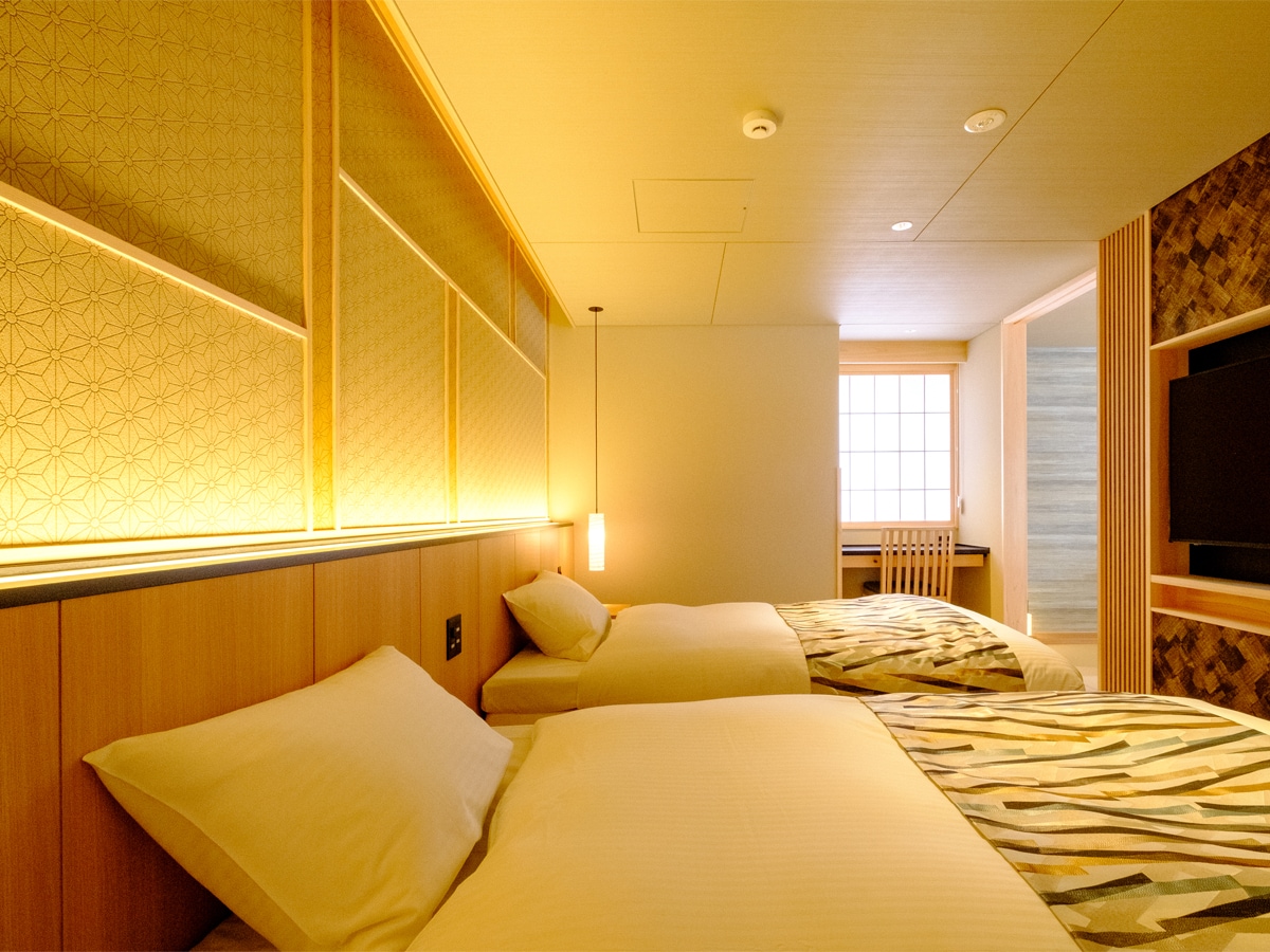 [ーSuiteRoomーMizuki] ≪卧室≫ 还有大屏幕电视，您可以在床上放松地观看。