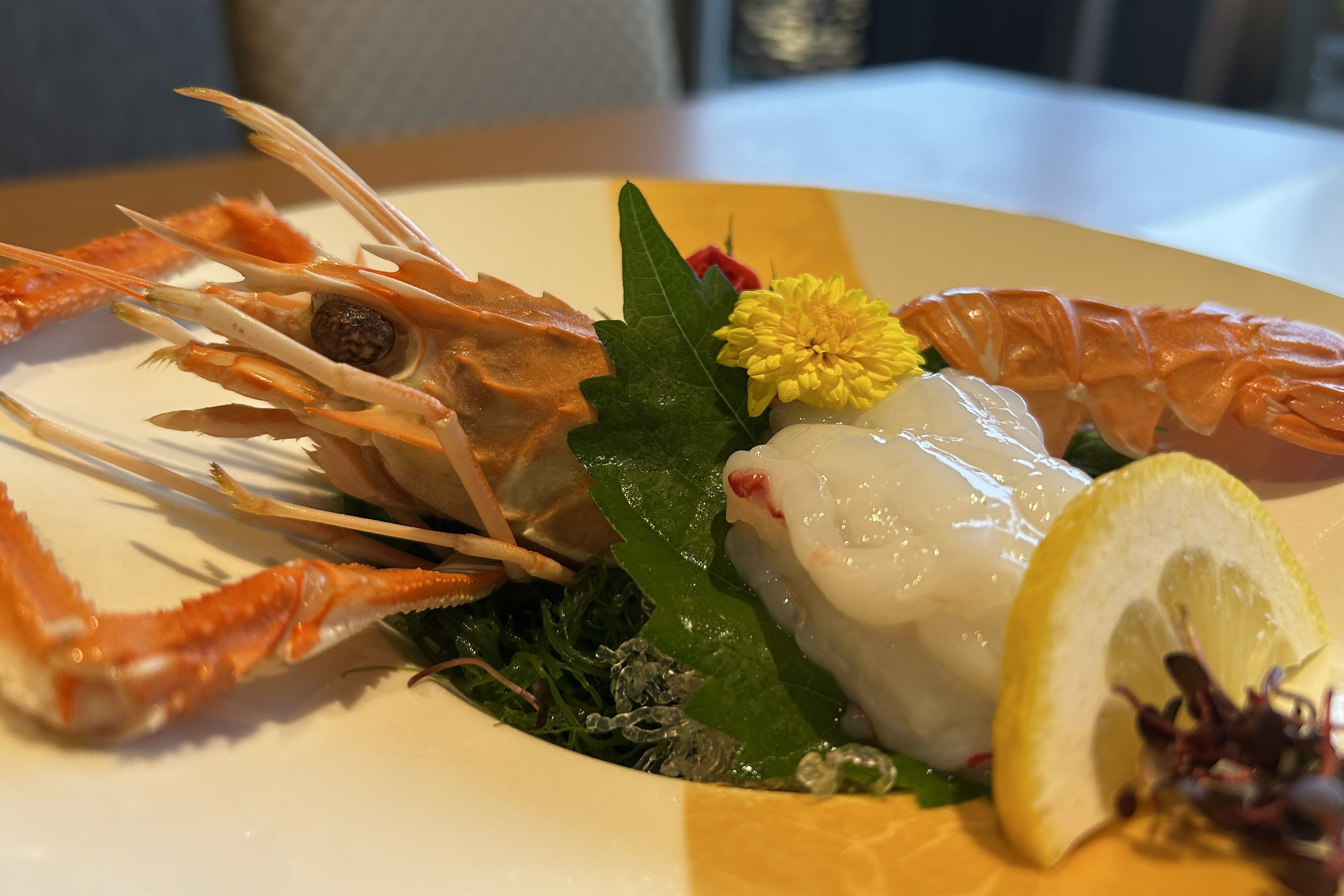 Sashimi udang Akaza