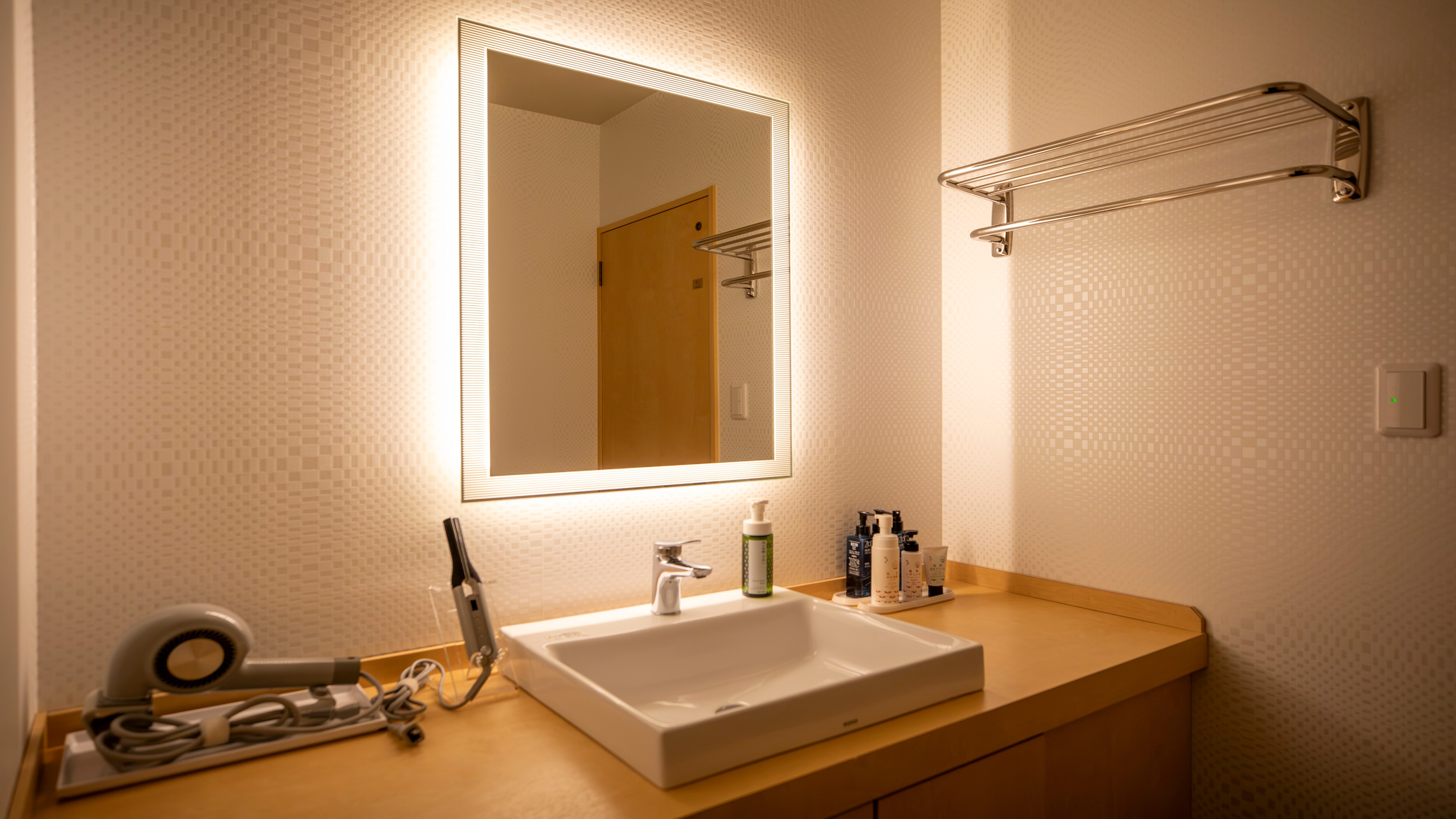 [Suite Room 2nd Floor - L] Japanese/Western Style Twin Bedroom - 32㎡