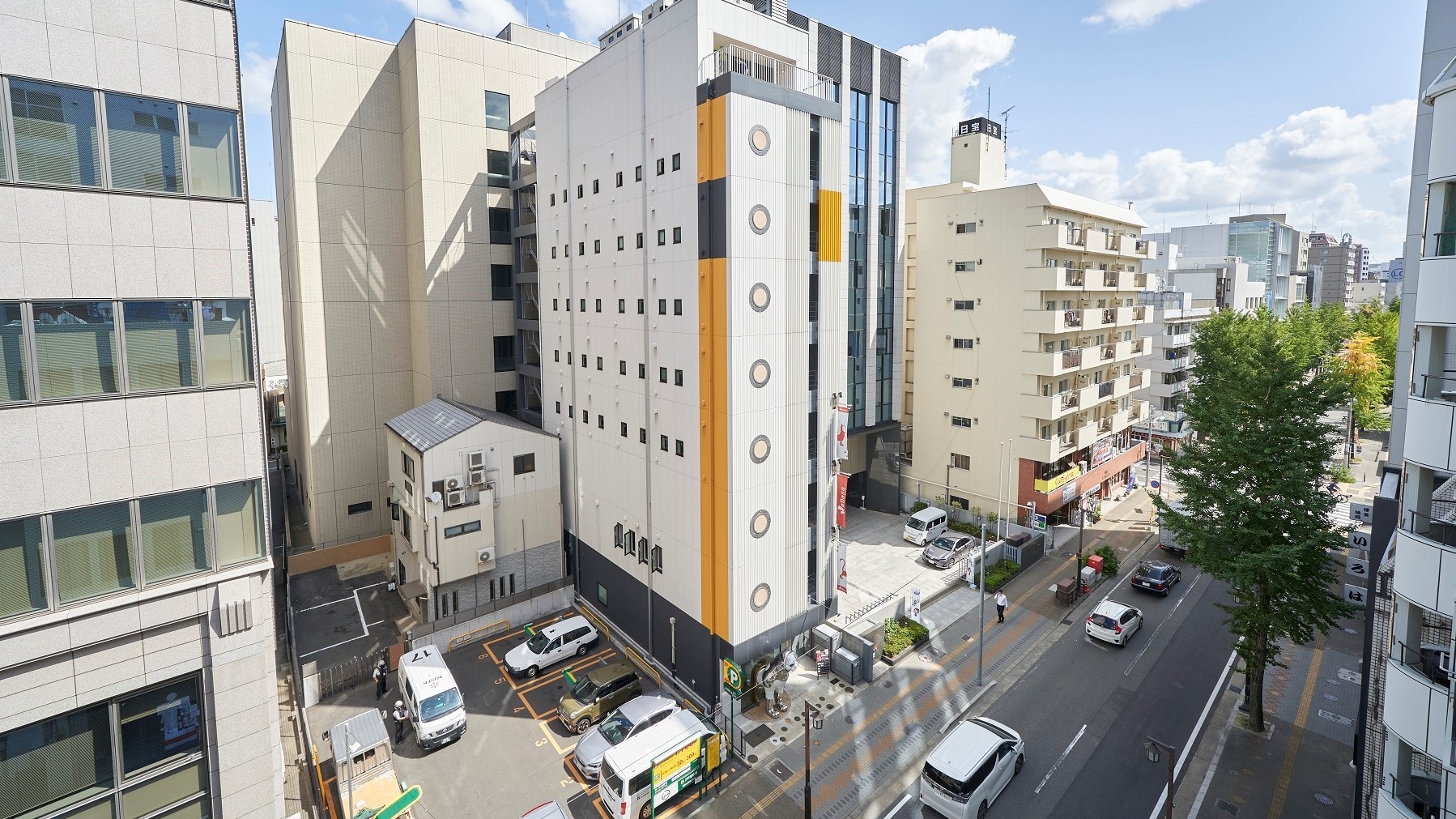 Appearance: 3 minutes walk from Nakasu Kawabata station. 3 minutes walk to Nakasu! 2 stations to Hakata. Hakata / Tenjin also operates a 100 yen bus!