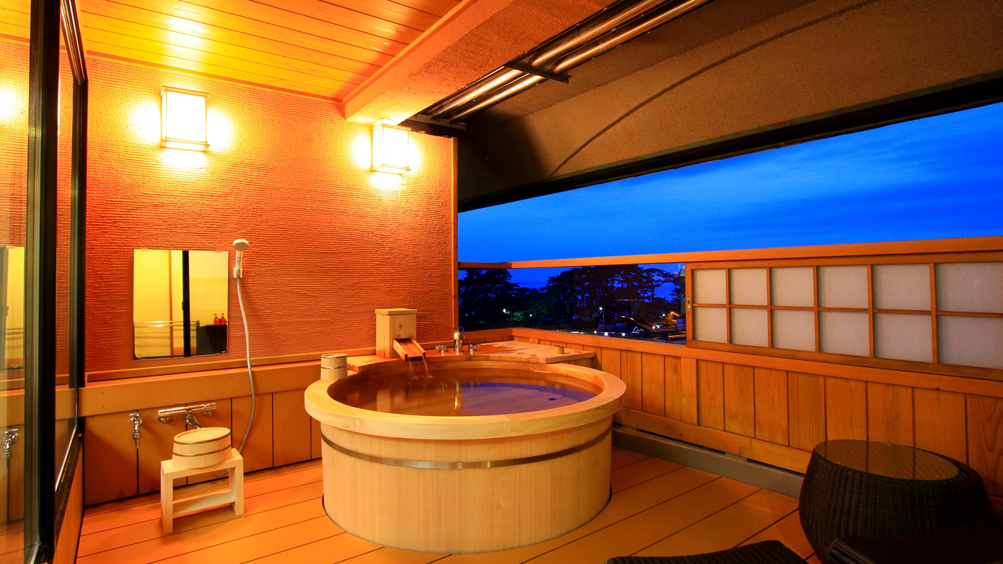 An example of a guest room with an open-air bath