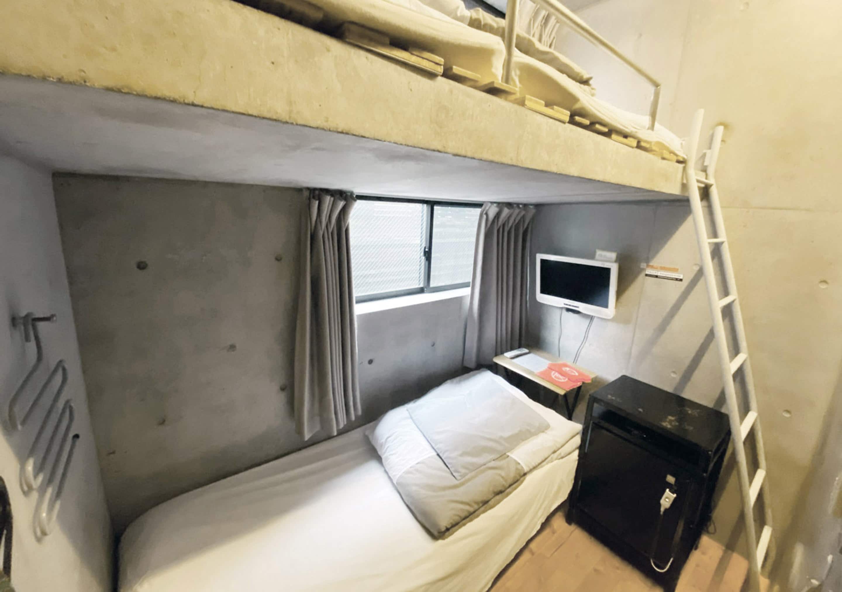 2 bedroom