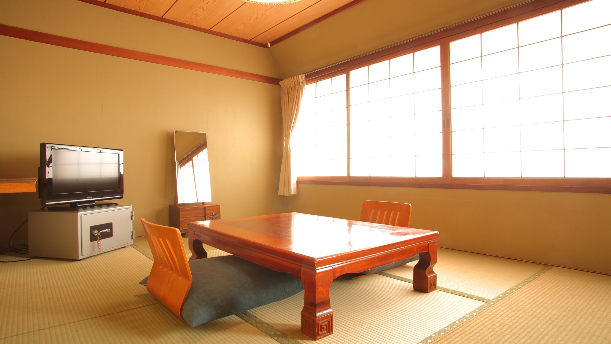 【日式房間6張榻榻米】這個房間可供1人使用。 （一個案例）