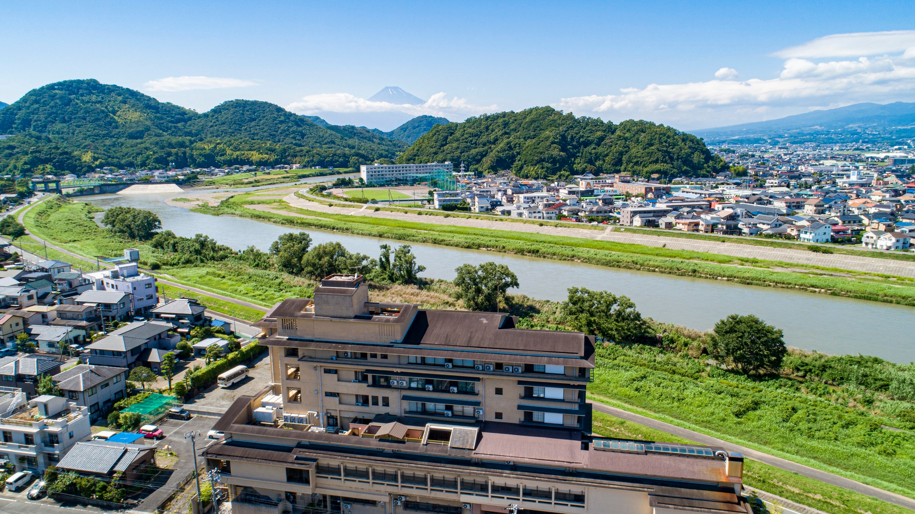 Appearance and Mt. Fuji