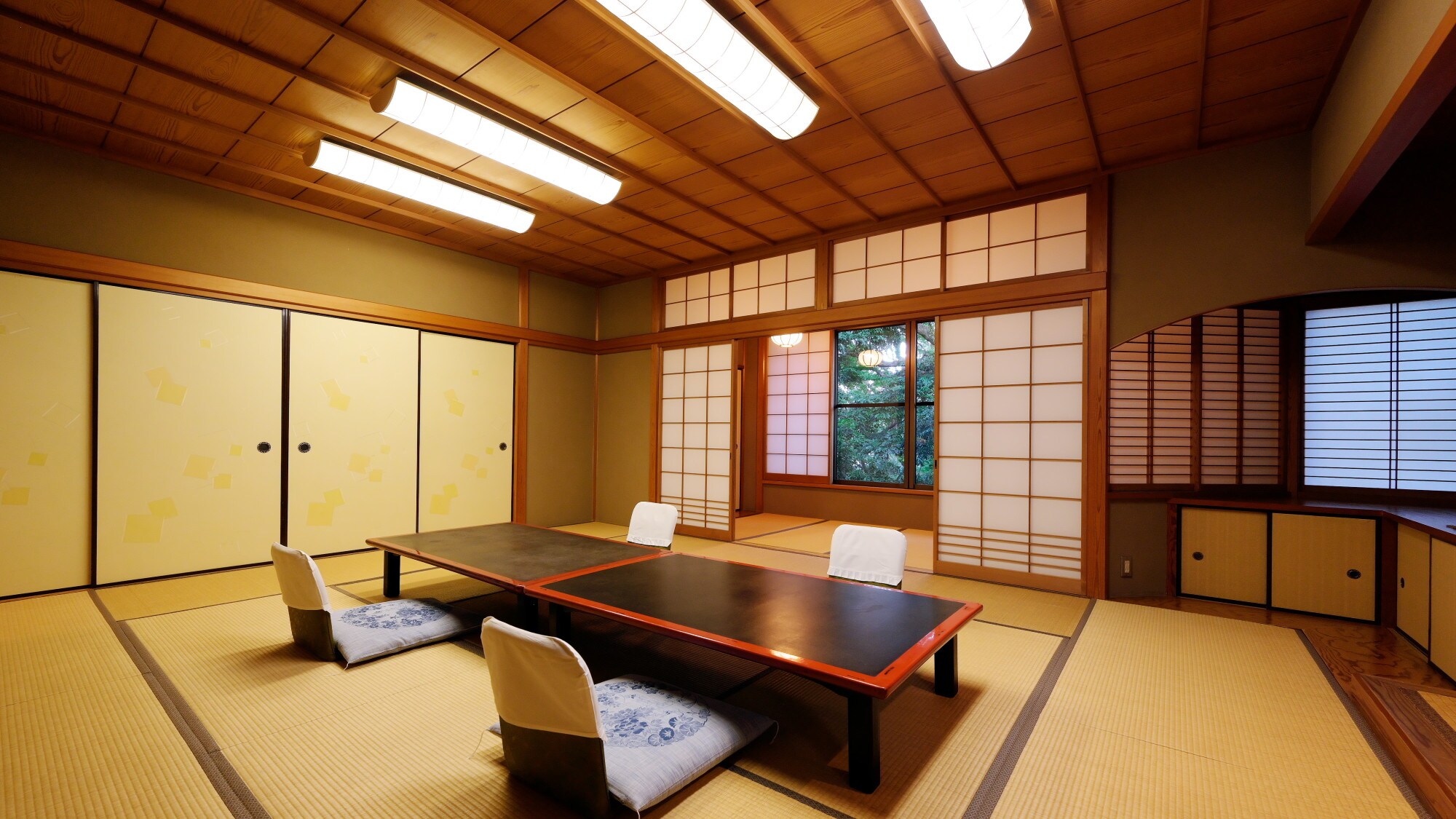 [Kamar tamu/Hagi] Lantai 3/Kamar bergaya Jepang 15 tikar tatami + 5 tikar tatami dengan kotatsu cekung + 5 tikar tatami kamar sebelah + 6 tikar tatami kamar sebelah + 8 tikar tatami ruang tamu