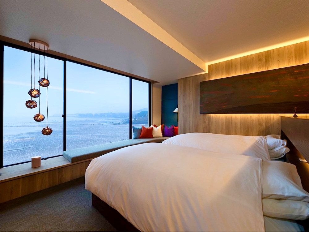 <Luxury Suite> Ocean Panorama / อ่างแช่น้ำชมวิวที่ลอยอยู่ในทะเล