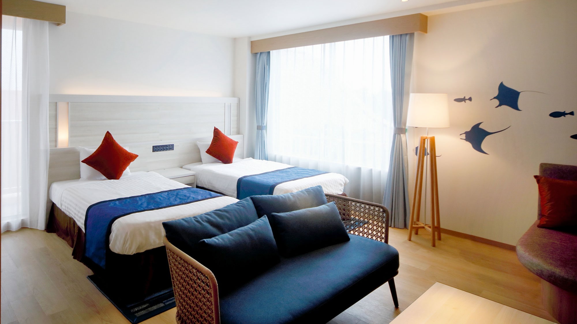[Main Building/Family Room B type] The size of the room is 44 square meters. Equipped with twin beds and bunk beds.