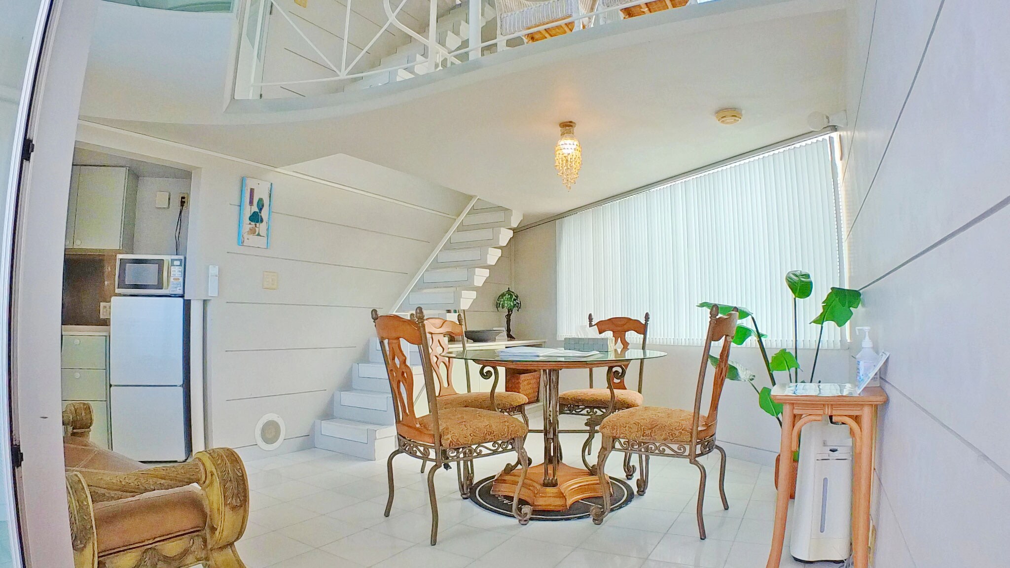 [Guest room] Living room on the first floor (example)