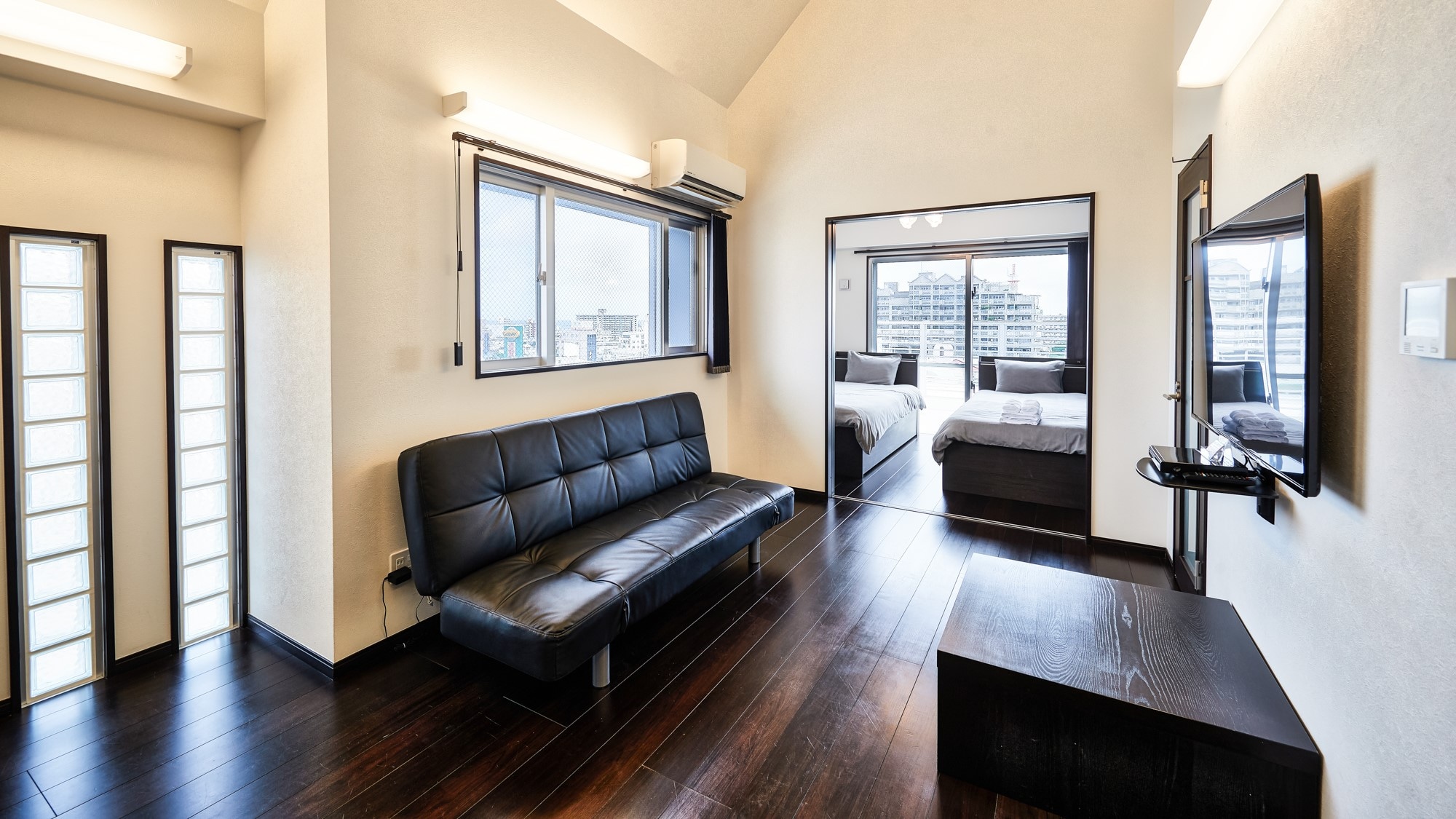 [2LDK] Living & Bedroom