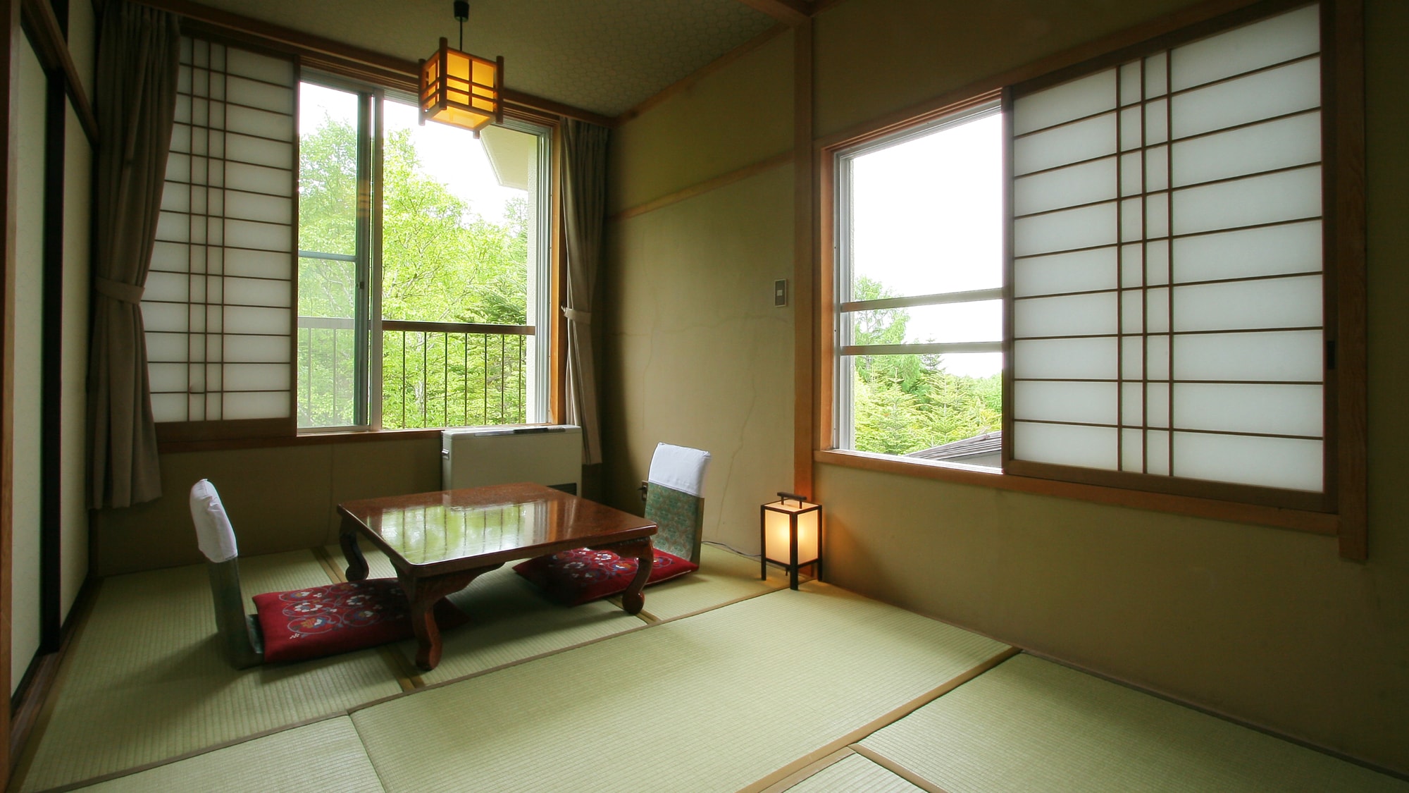 A Japanese-style room where you can feel nature