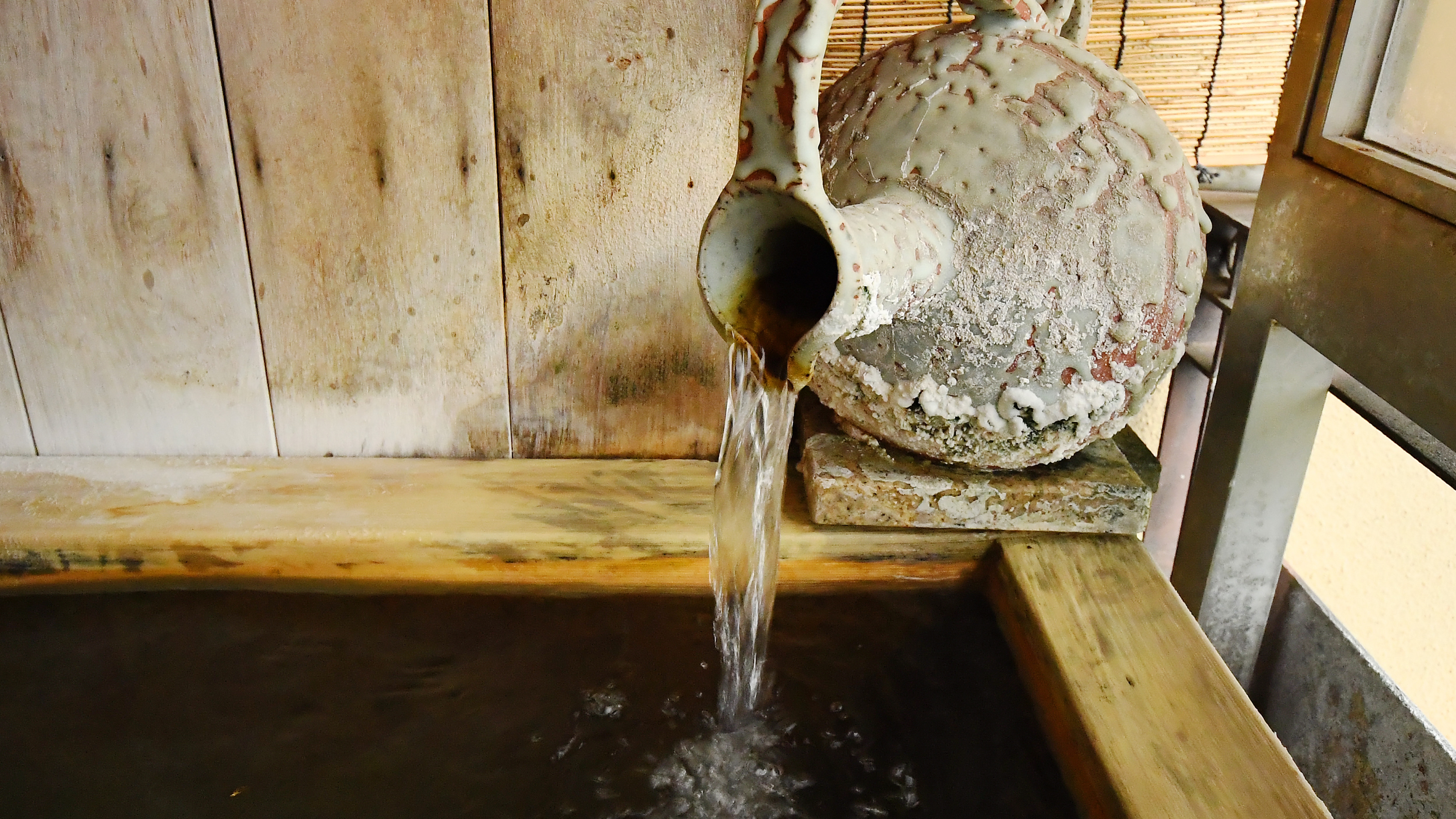 Japanese-style room with 12.5 tatami mats and an open-air bath with natural hot spring water